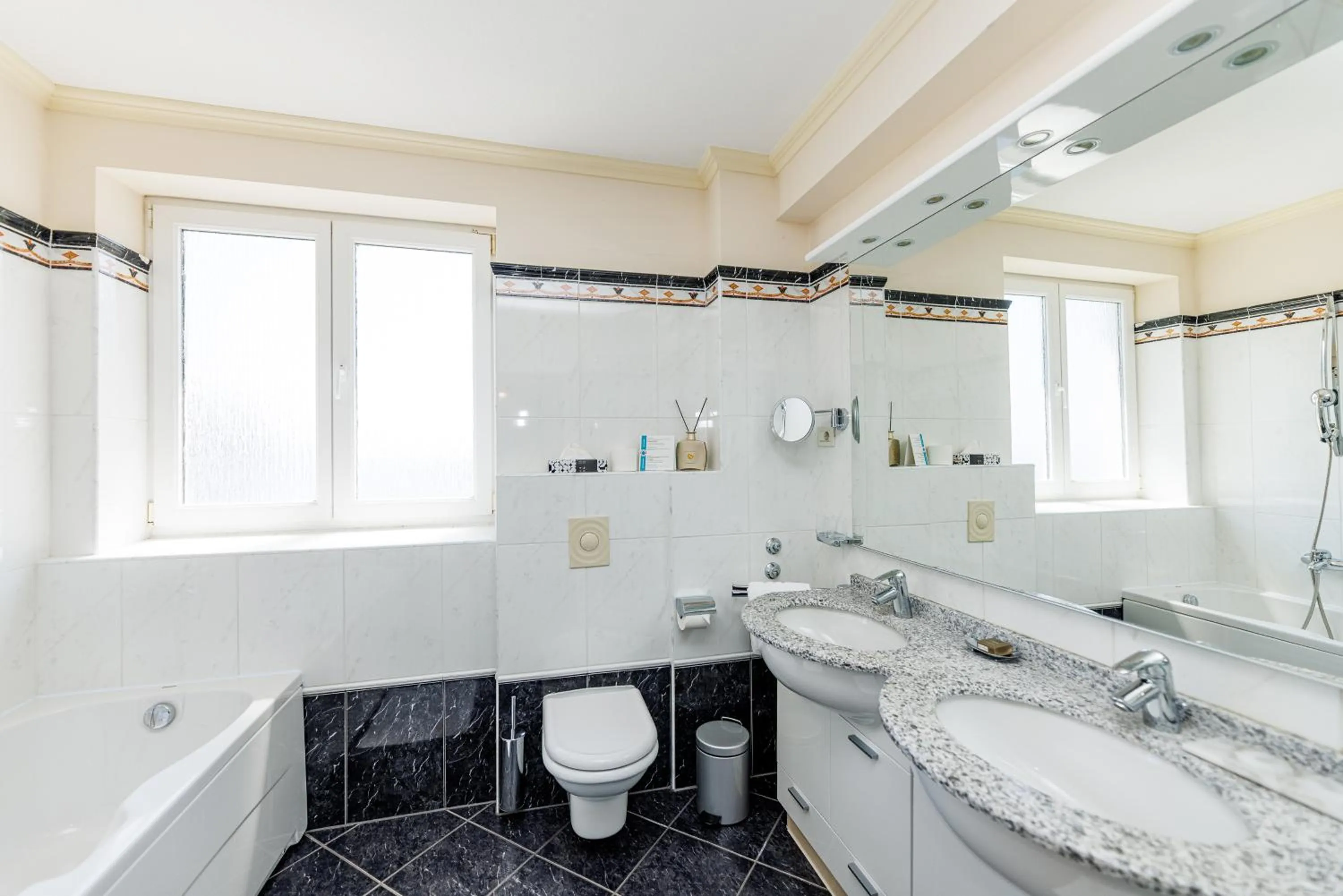 Toilet in Hotel Savoy