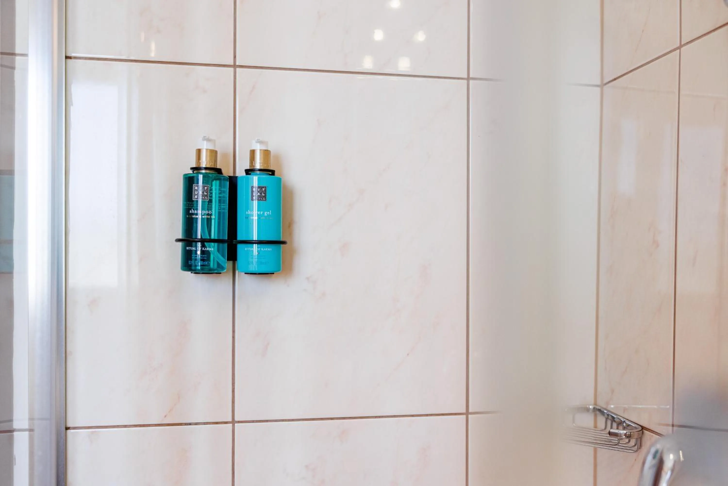 Bathroom in Hotel Savoy