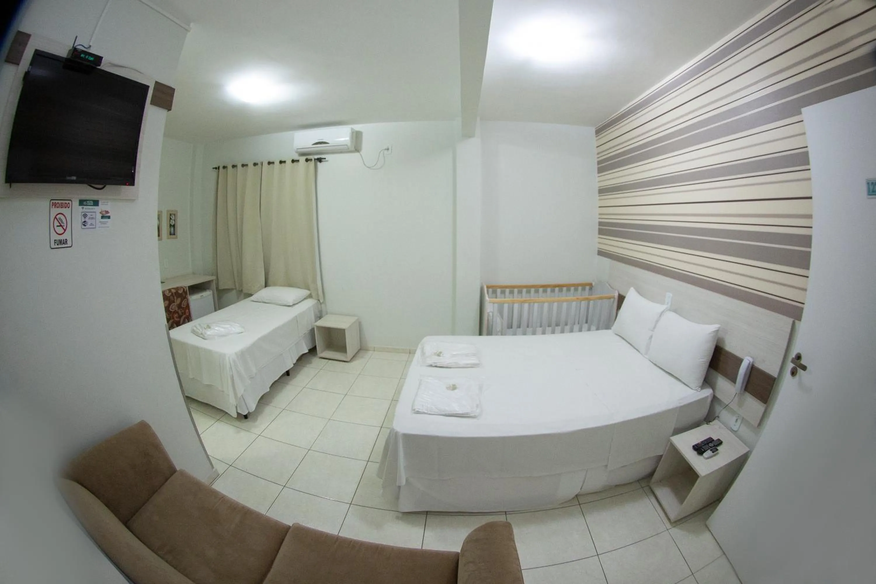 Photo of the whole room, Bed in Hotel Sambakia