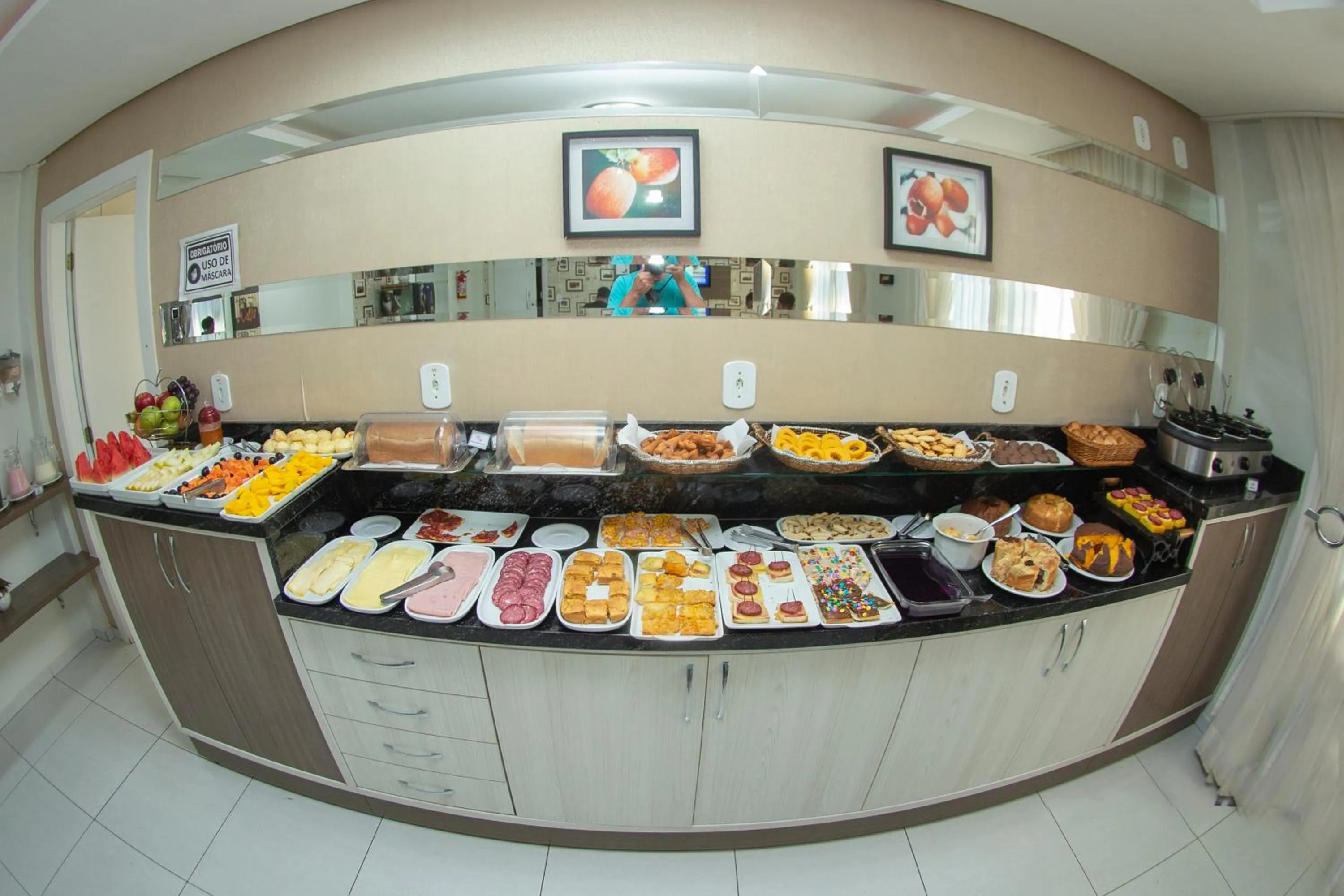 Breakfast in Hotel Sambakia