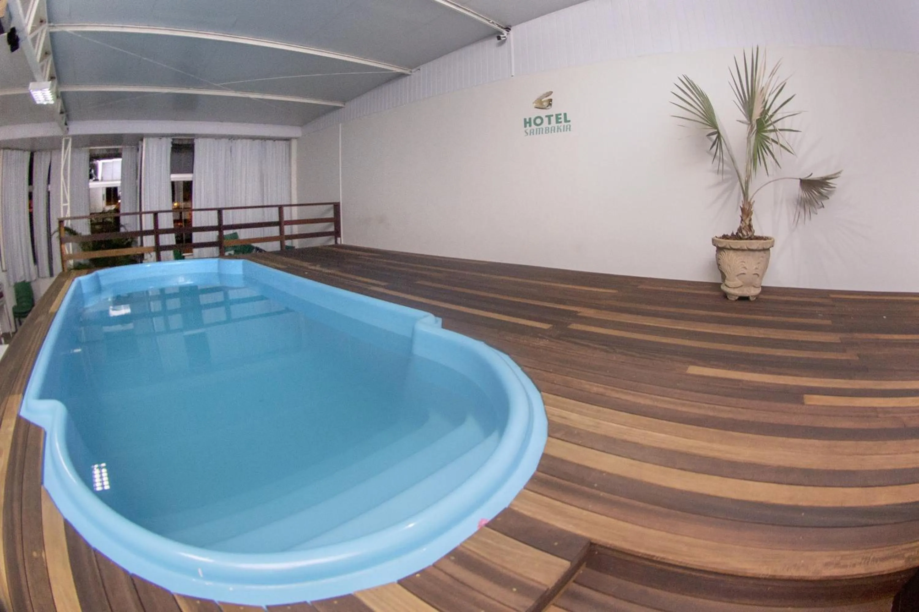 Swimming pool in Hotel Sambakia
