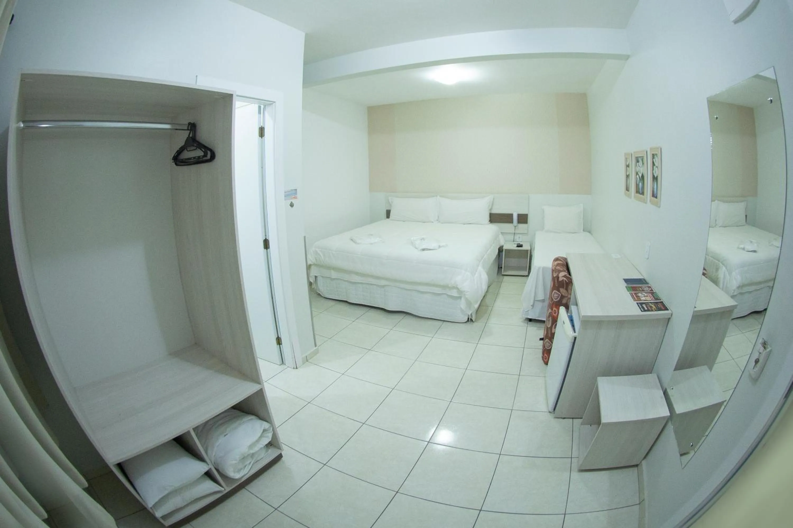 Photo of the whole room, Bed in Hotel Sambakia