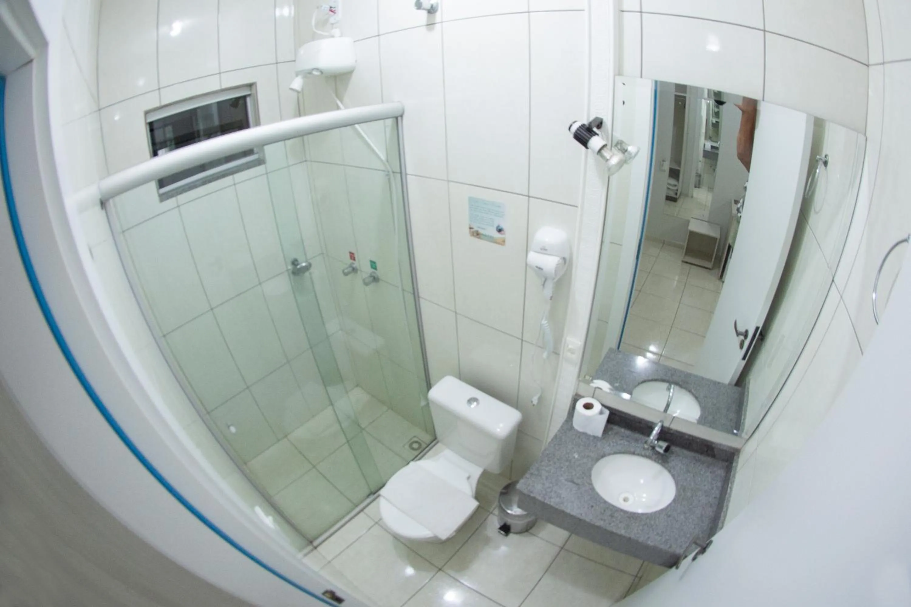 Bathroom in Hotel Sambakia