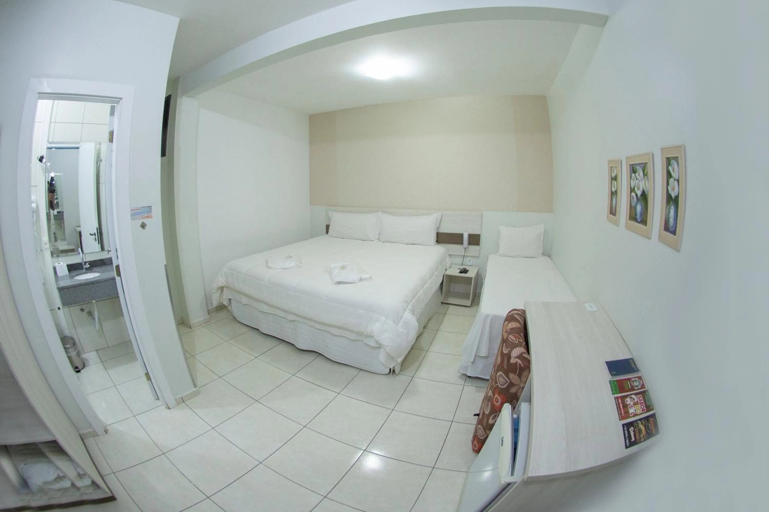 Photo of the whole room, Bed in Hotel Sambakia