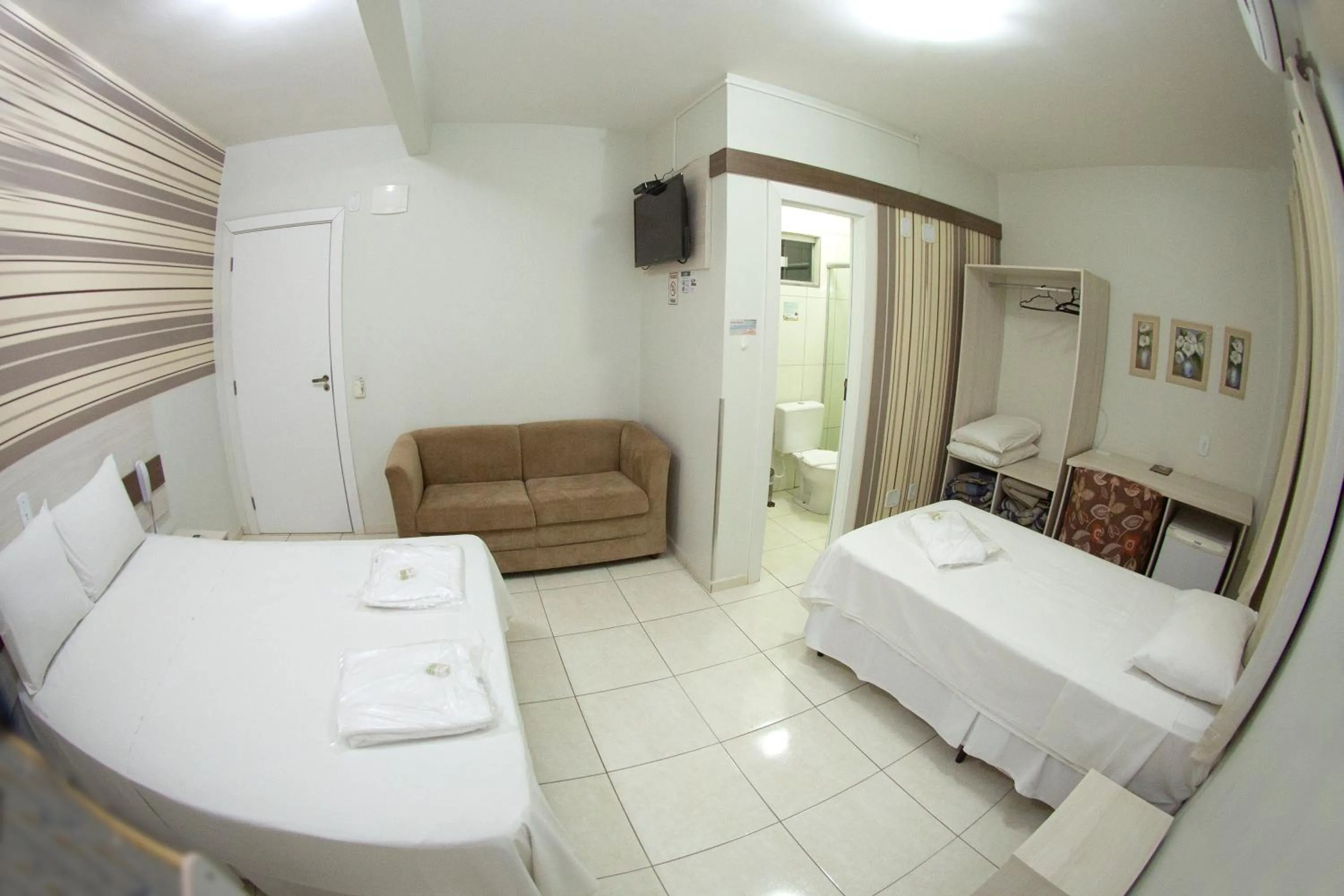 Photo of the whole room, Bed in Hotel Sambakia