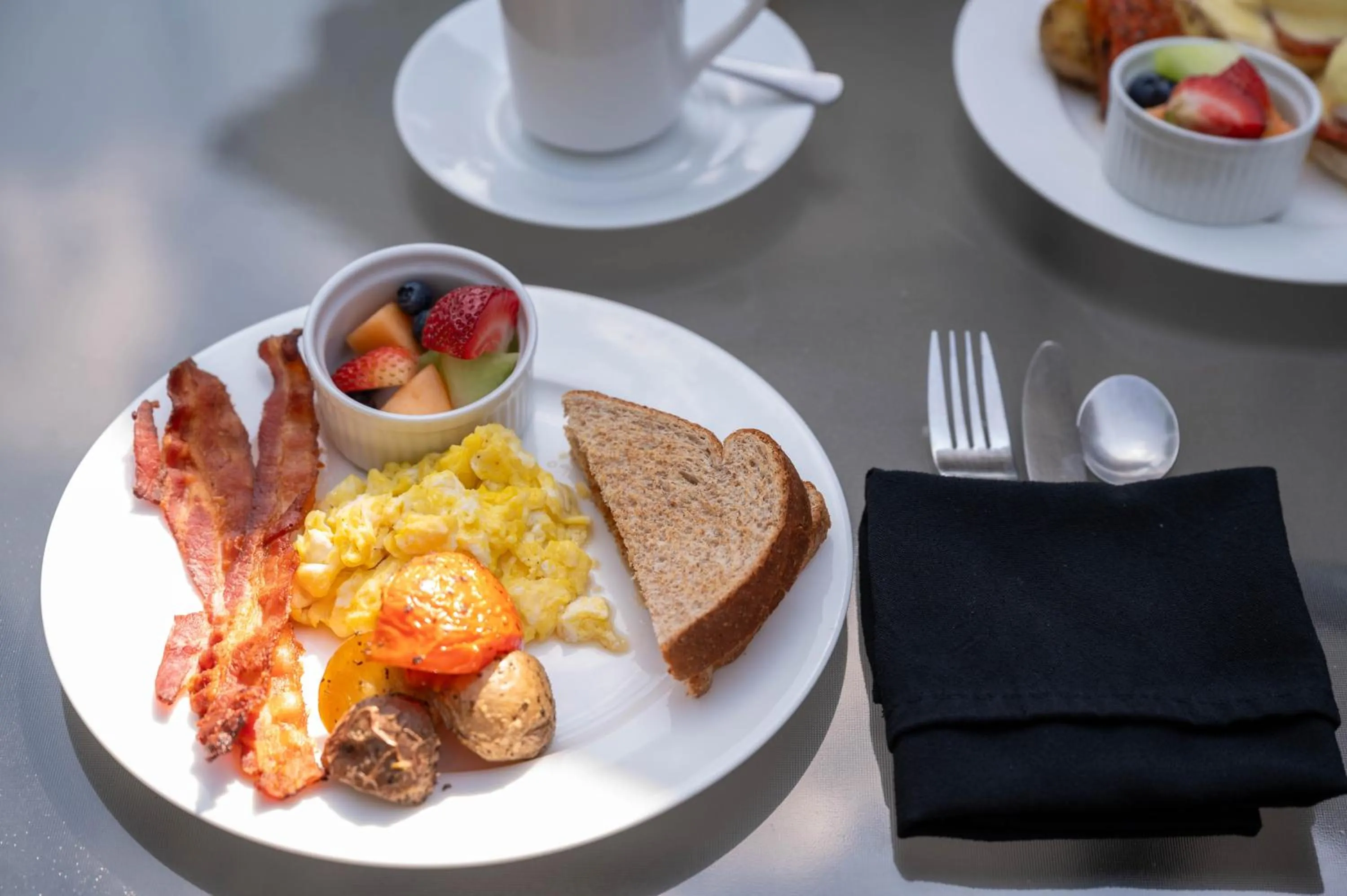 Breakfast in The Old Bank House
