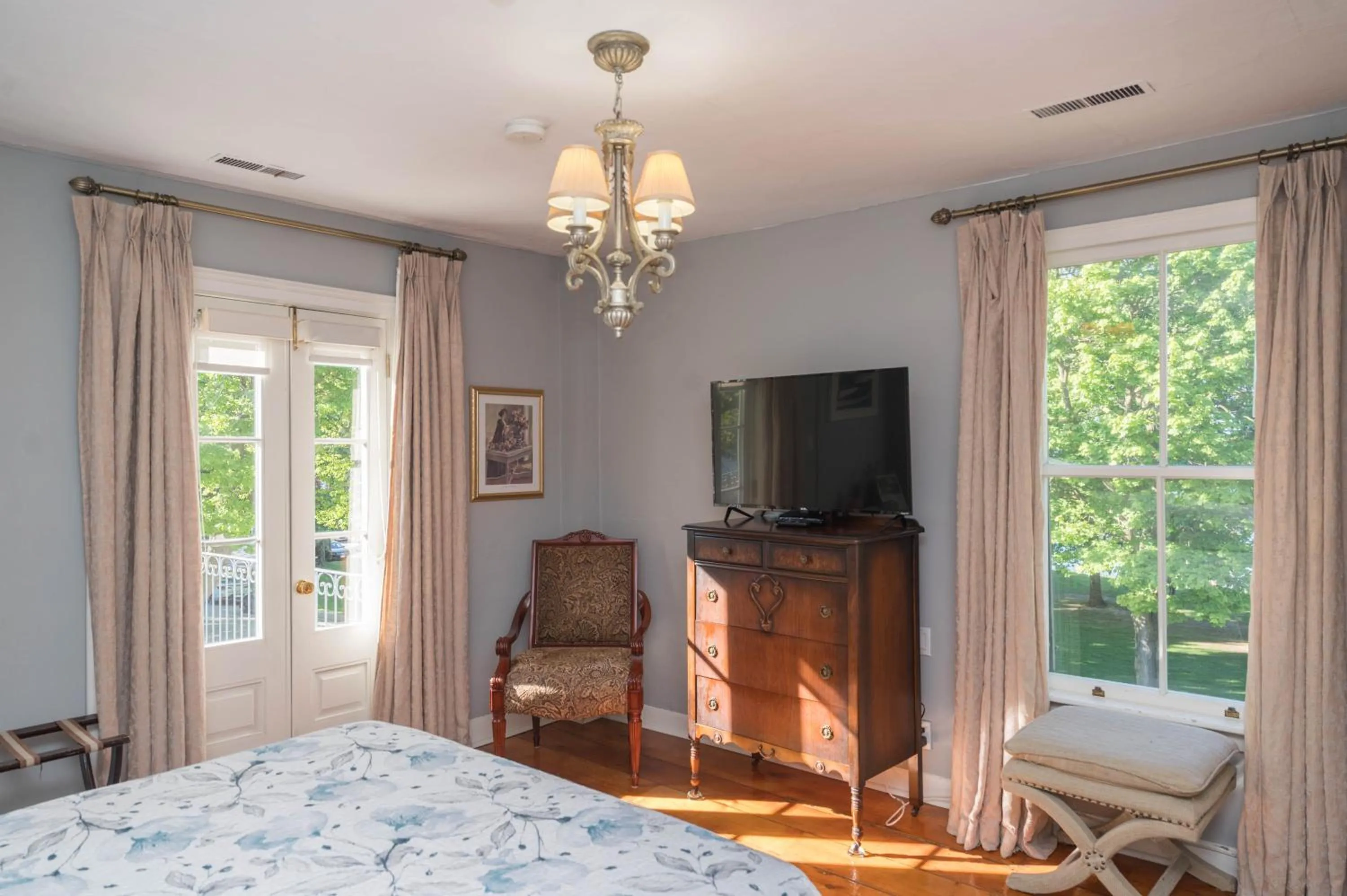 Bathroom, Bed in The Old Bank House