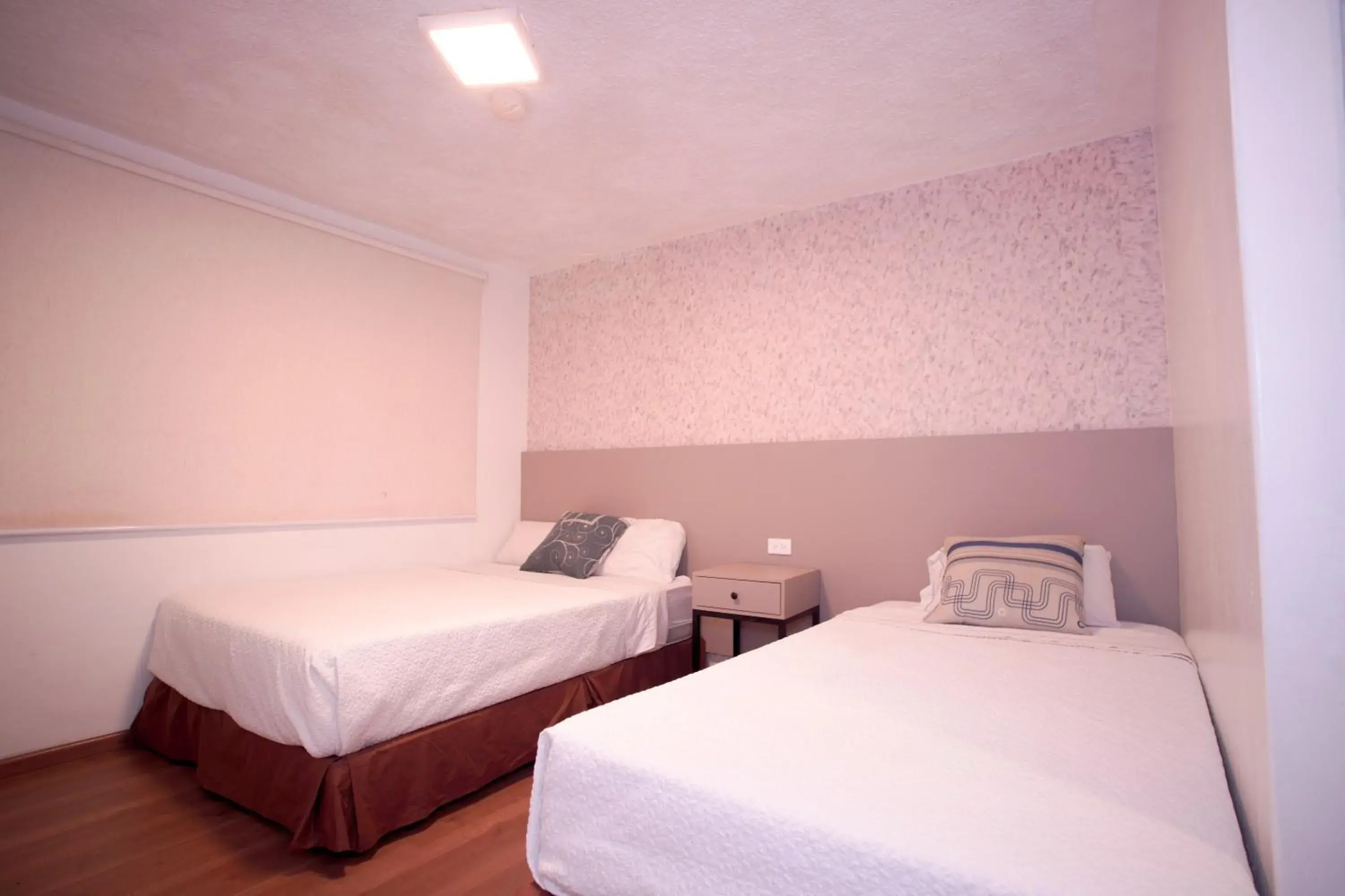Standard Triple Room in Hotel Cisne Standard Triple Room in Hotel Cisne