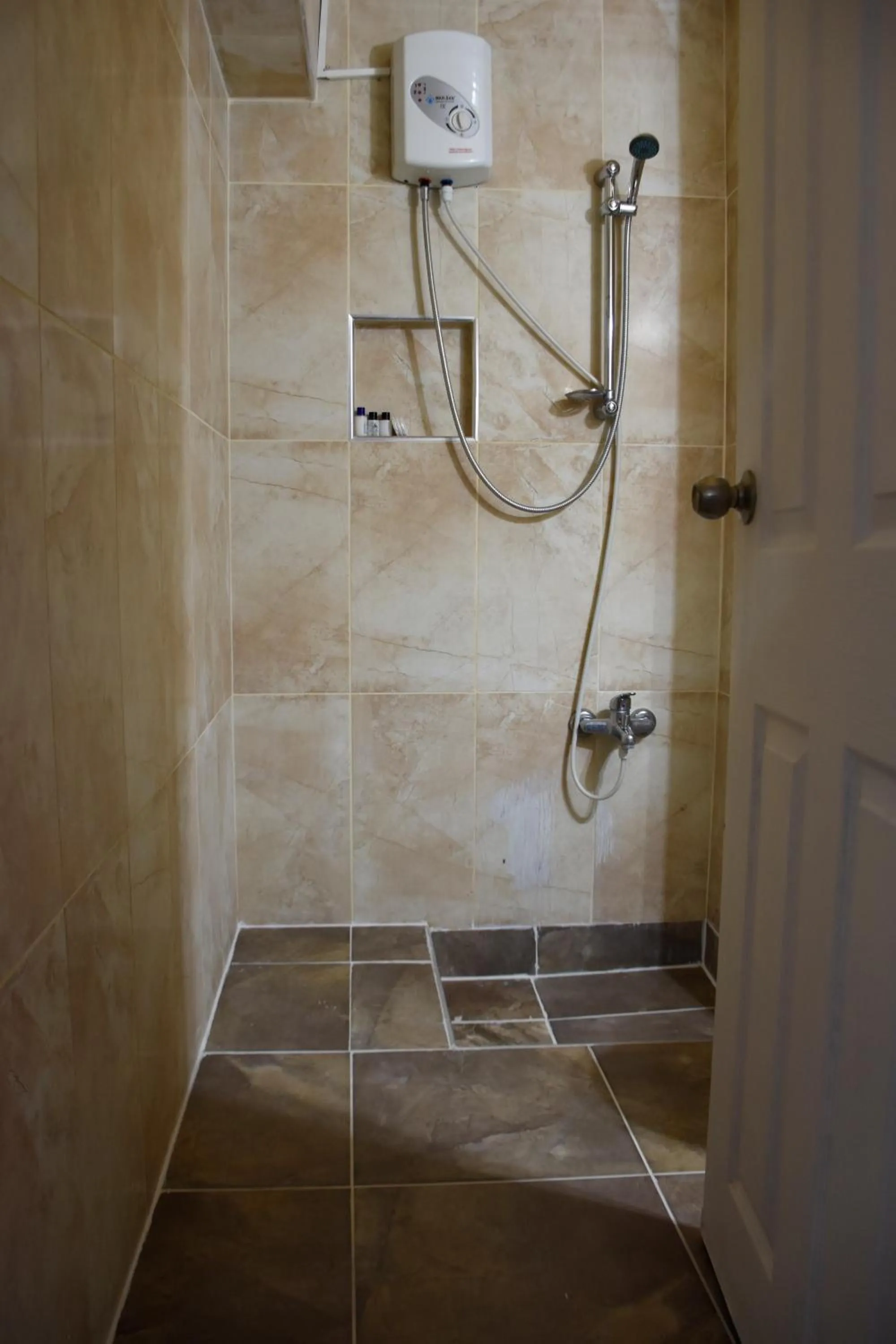 Bathroom in Yalçın Otel