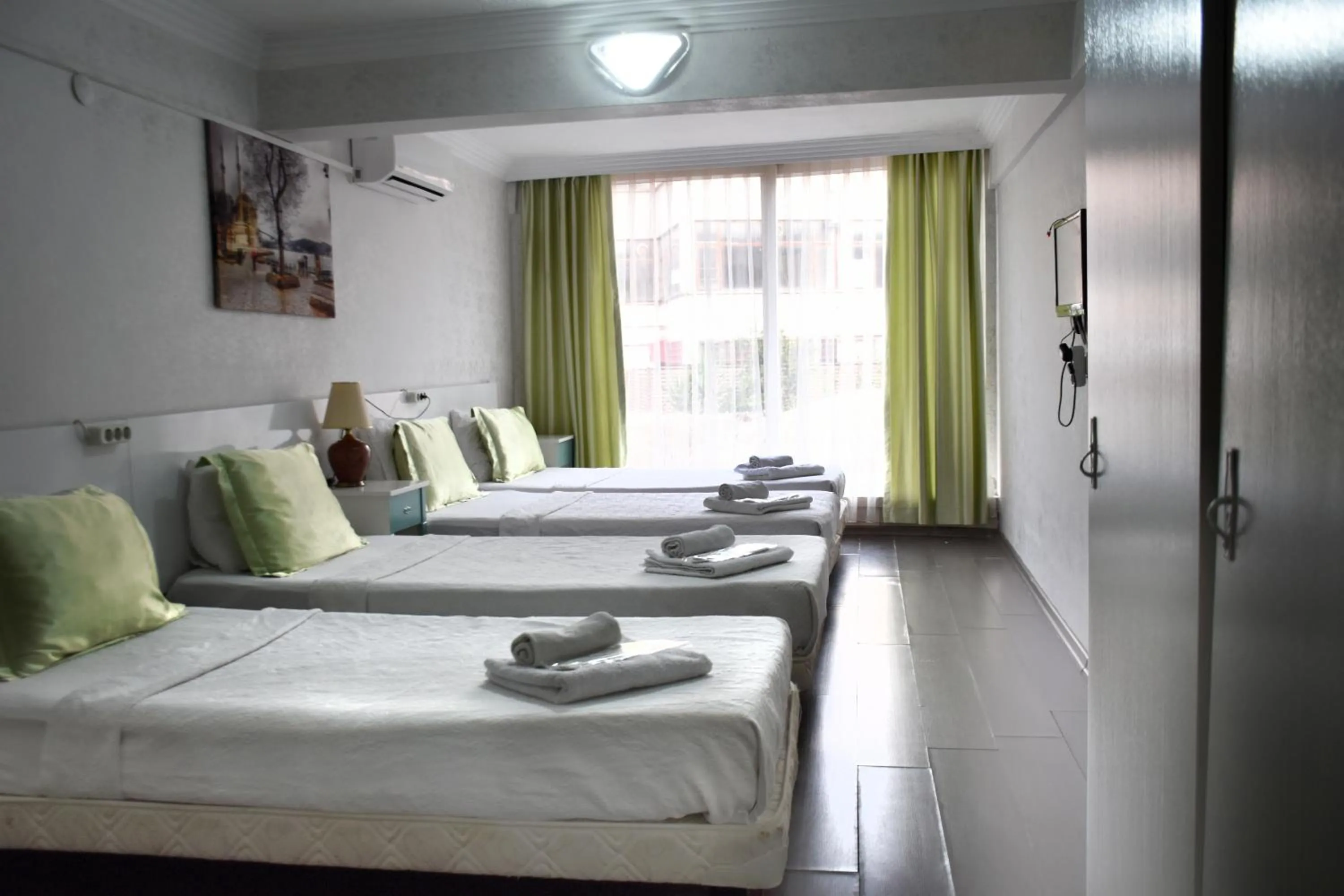 Photo of the whole room, Bed in Yalçın Otel