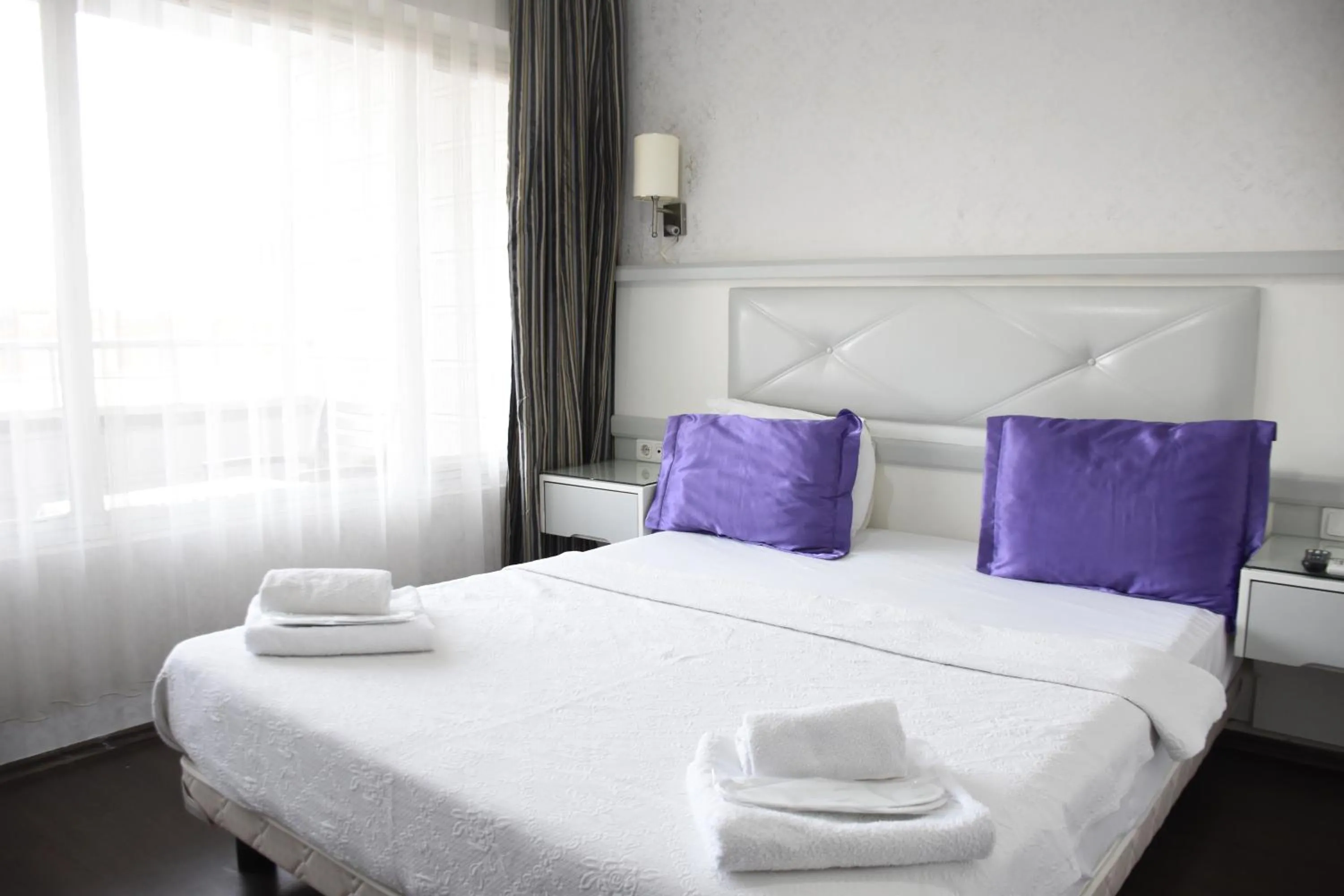 Photo of the whole room, Bed in Yalçın Otel