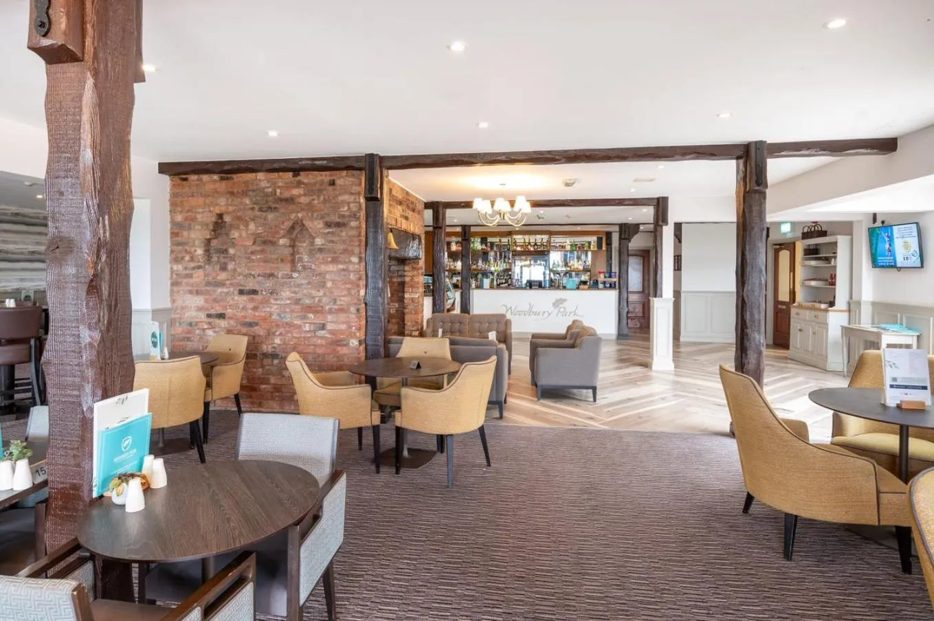 Restaurant/places to eat in Woodbury Park Hotel & Spa