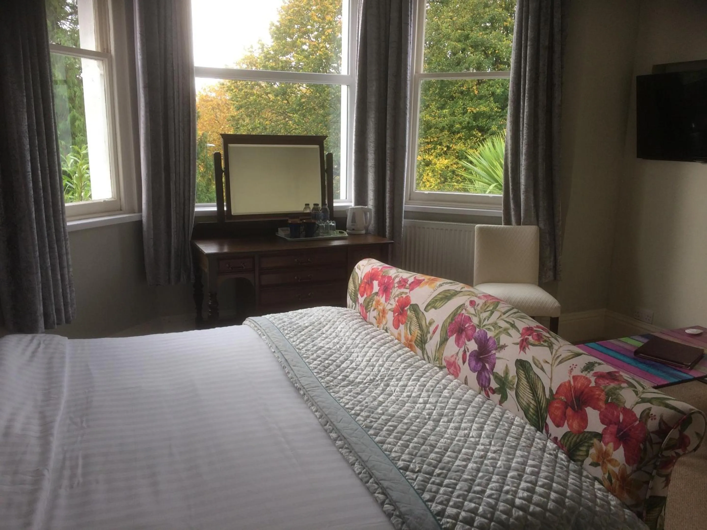 Bedroom, Bed in The Brandize Guest House