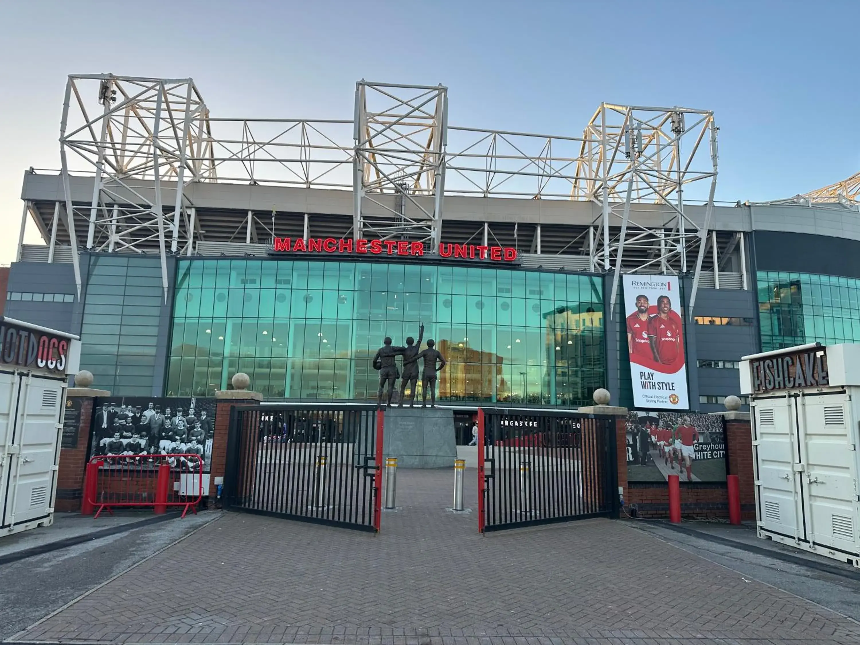 Property building in Hendham House - Near Etihad Stadium, CoOp Live Arena, AO Arena, Piccadilly Train Station & Manchester City Centre Property building in Hendham House - Near Etihad Stadium, CoOp Live Arena, AO Arena, Piccadilly Train Station & Manchester City Centre