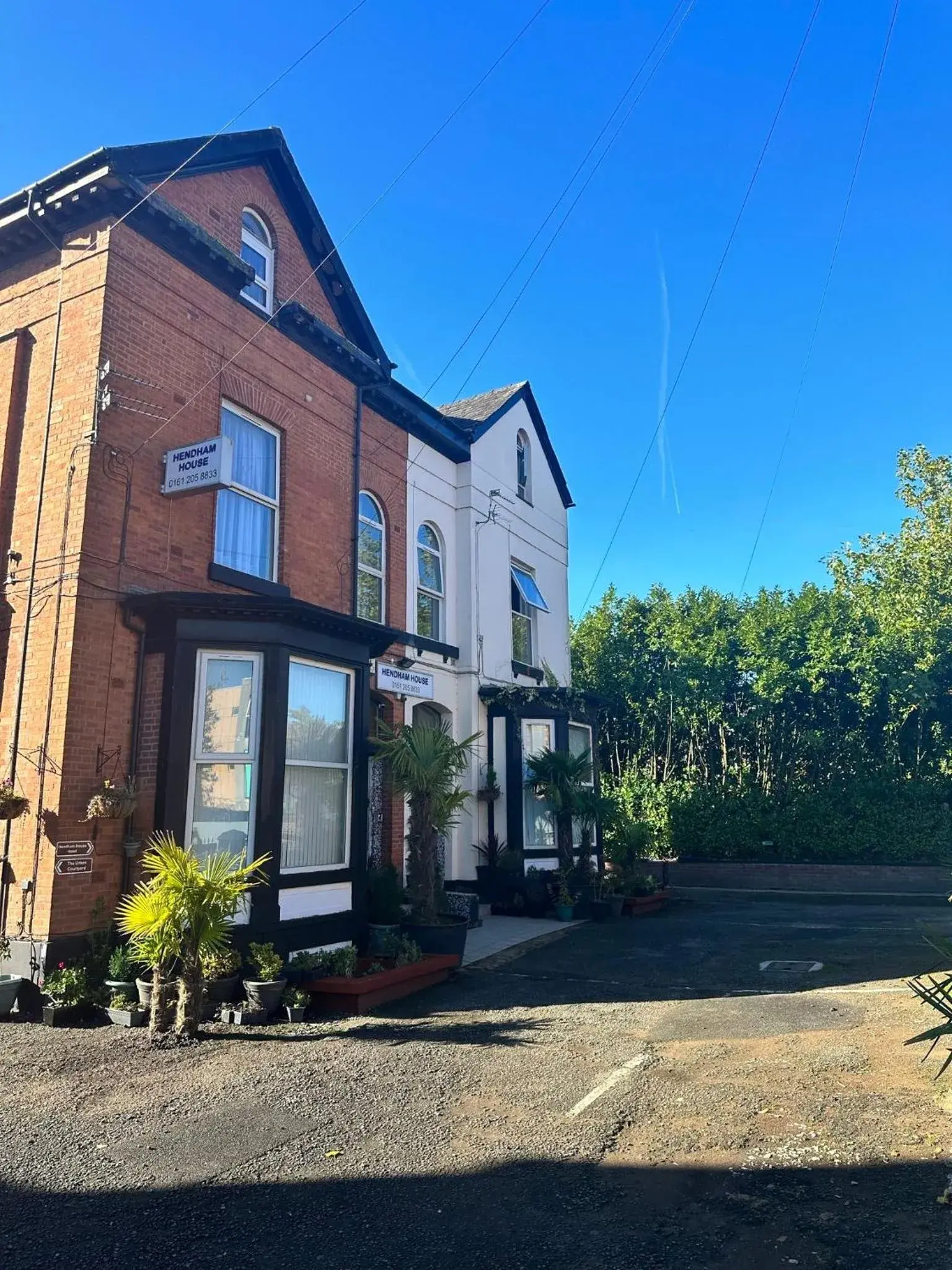 Property building in Hendham House - Near Etihad Stadium, CoOp Live Arena, AO Arena, Piccadilly Train Station & Manchester City Centre Property building in Hendham House - Near Etihad Stadium, CoOp Live Arena, AO Arena, Piccadilly Train Station & Manchester City Centre