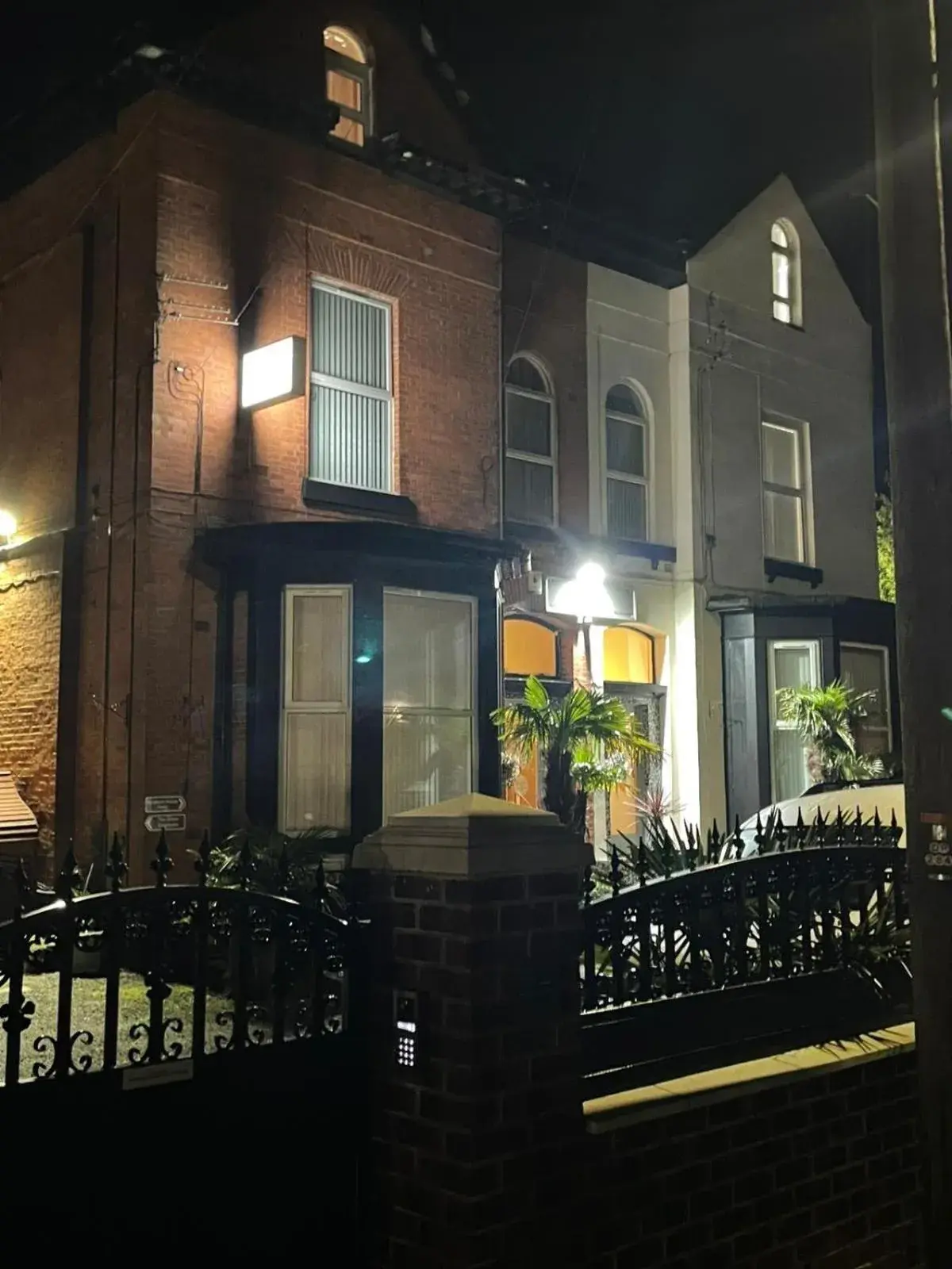 Property building in Hendham House Property building in Hendham House