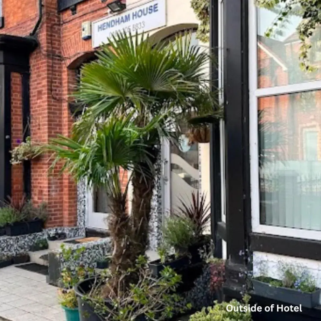 Property building in Hendham House Property building in Hendham House