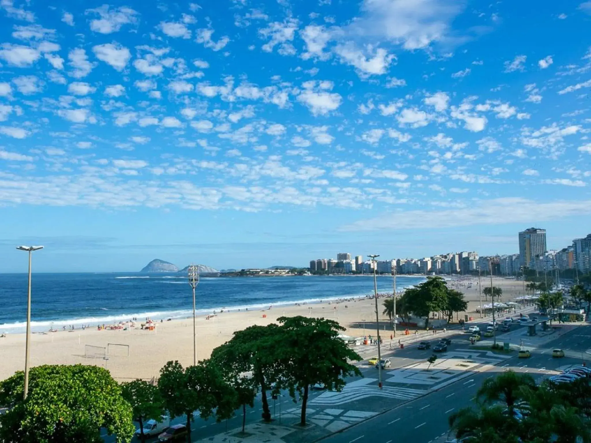 Deslumbrante vista para a Praia de Copacabana. Deslumbrante vista para a Praia de Copacabana.