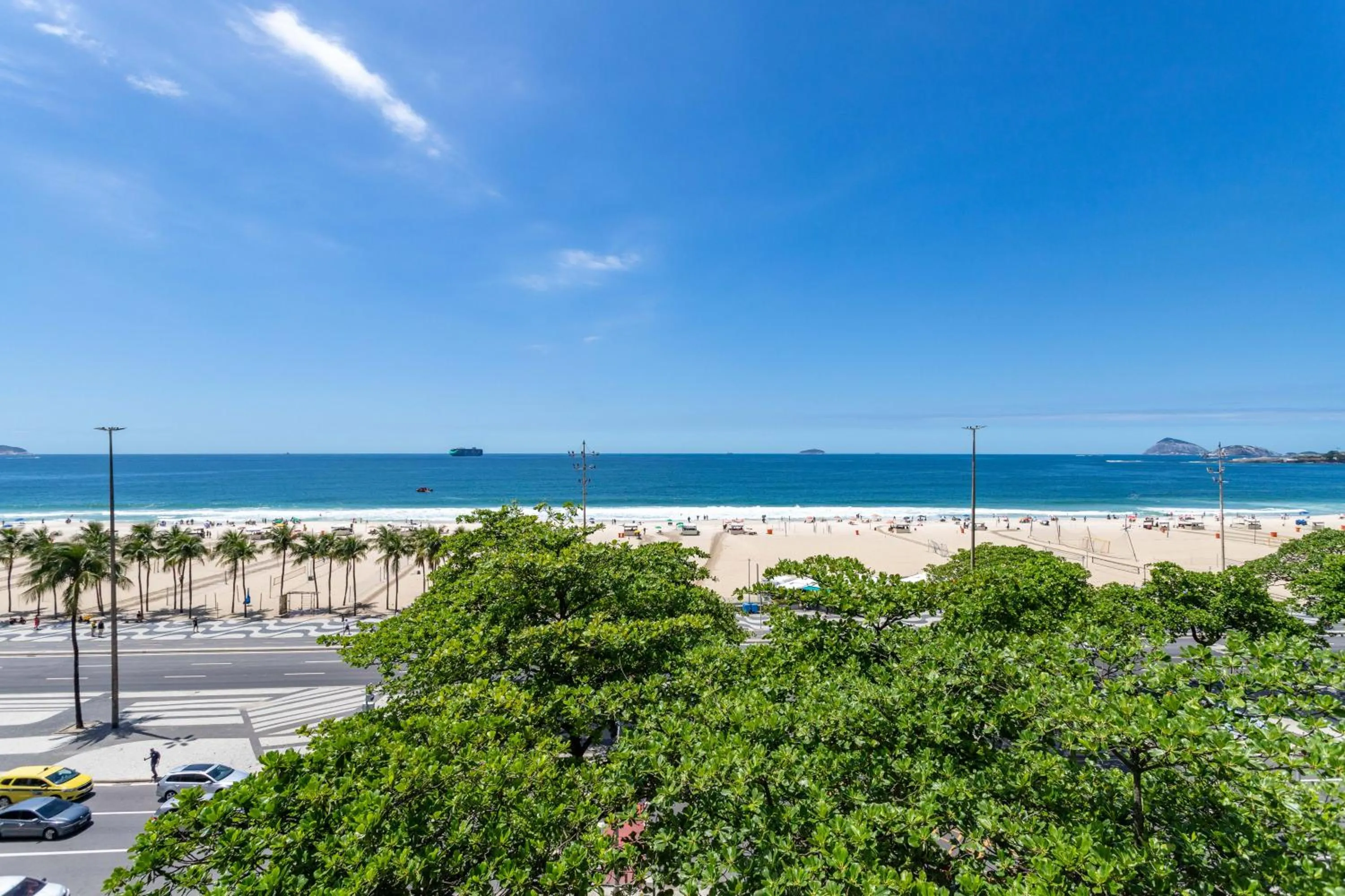 Nearby landmark in Deslumbrante vista para a Praia de Copacabana.