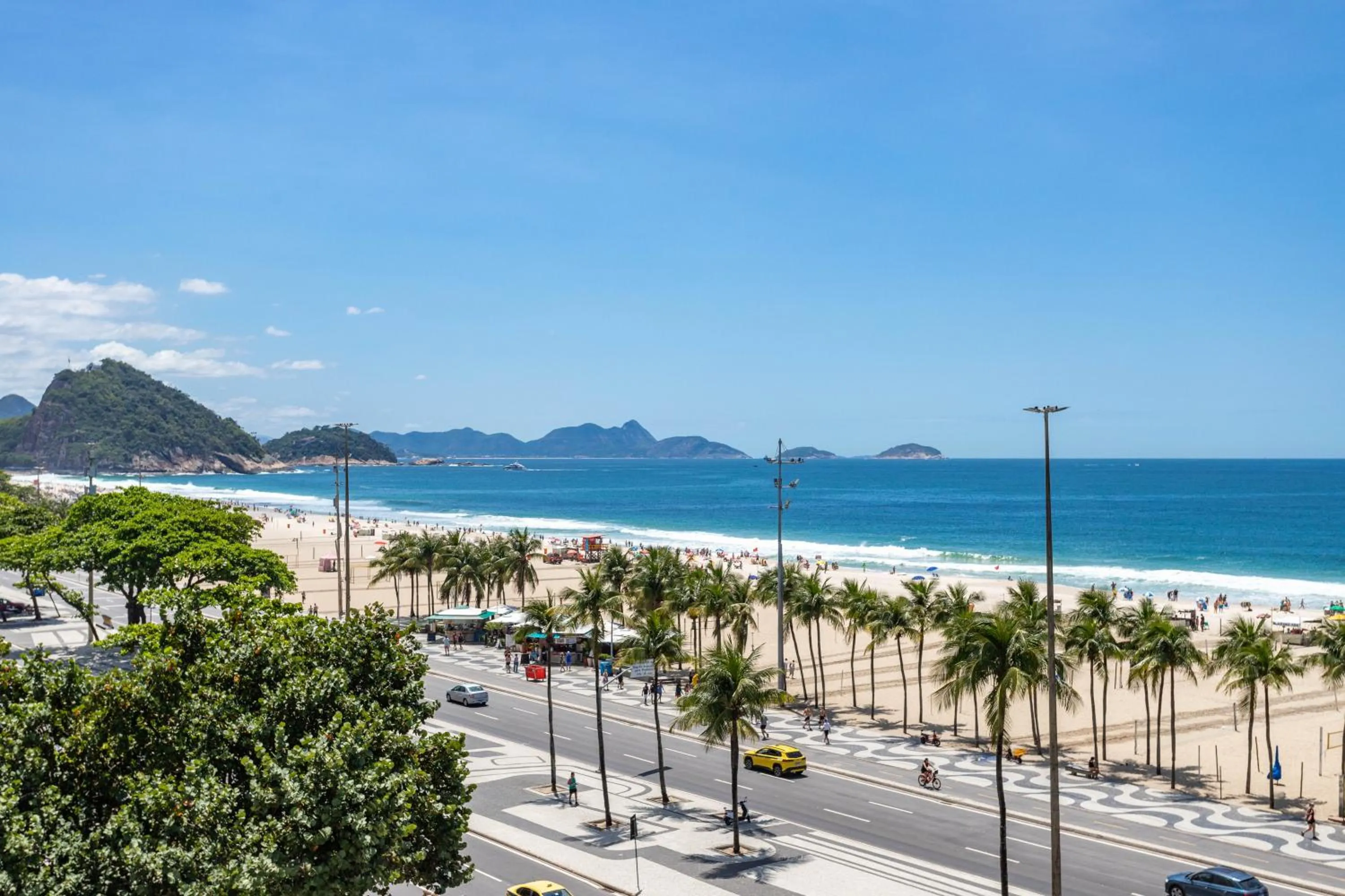 View (from property/room) in Deslumbrante vista para a Praia de Copacabana.
