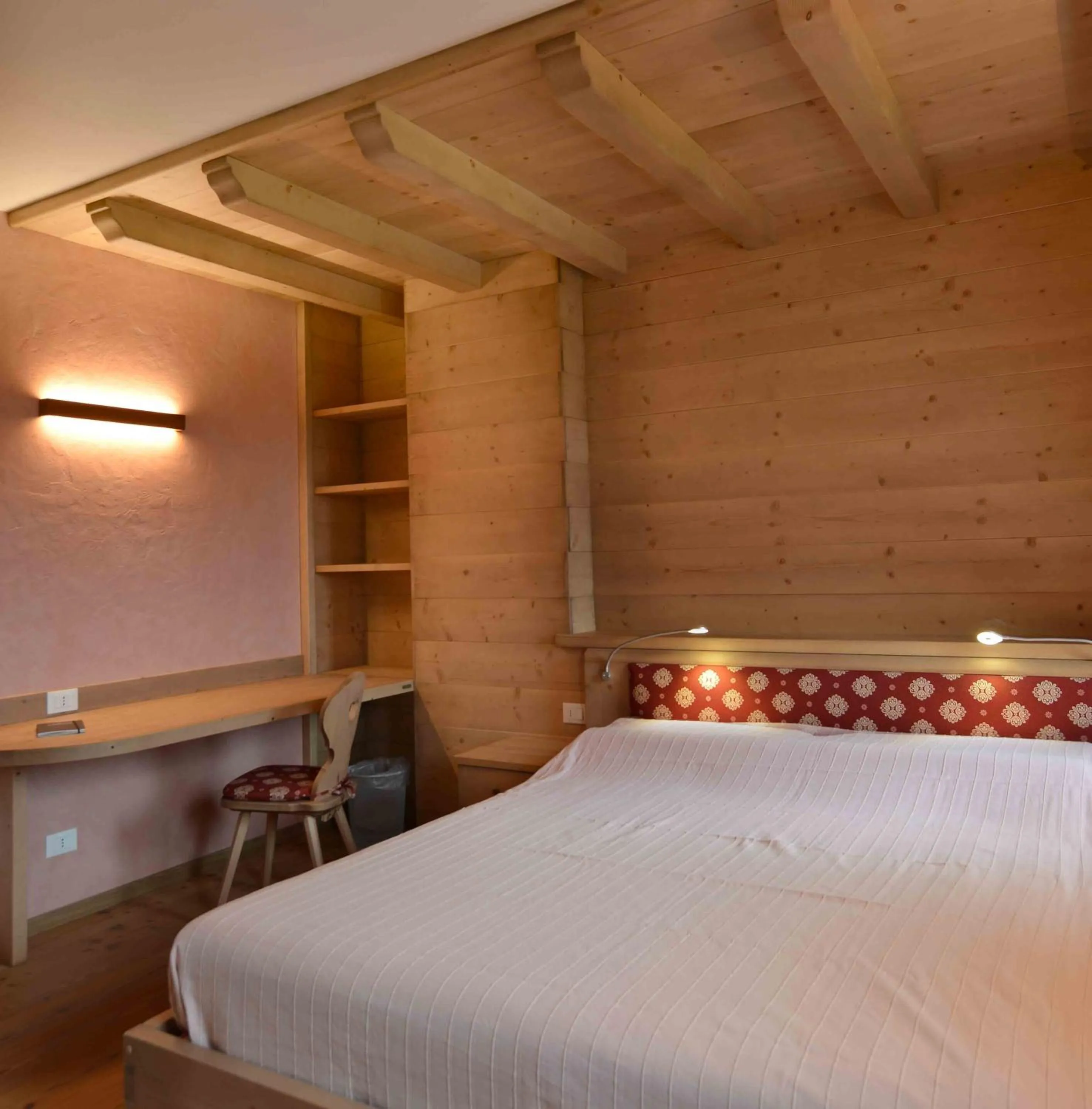 Photo of the whole room, Bed in Antico fienile