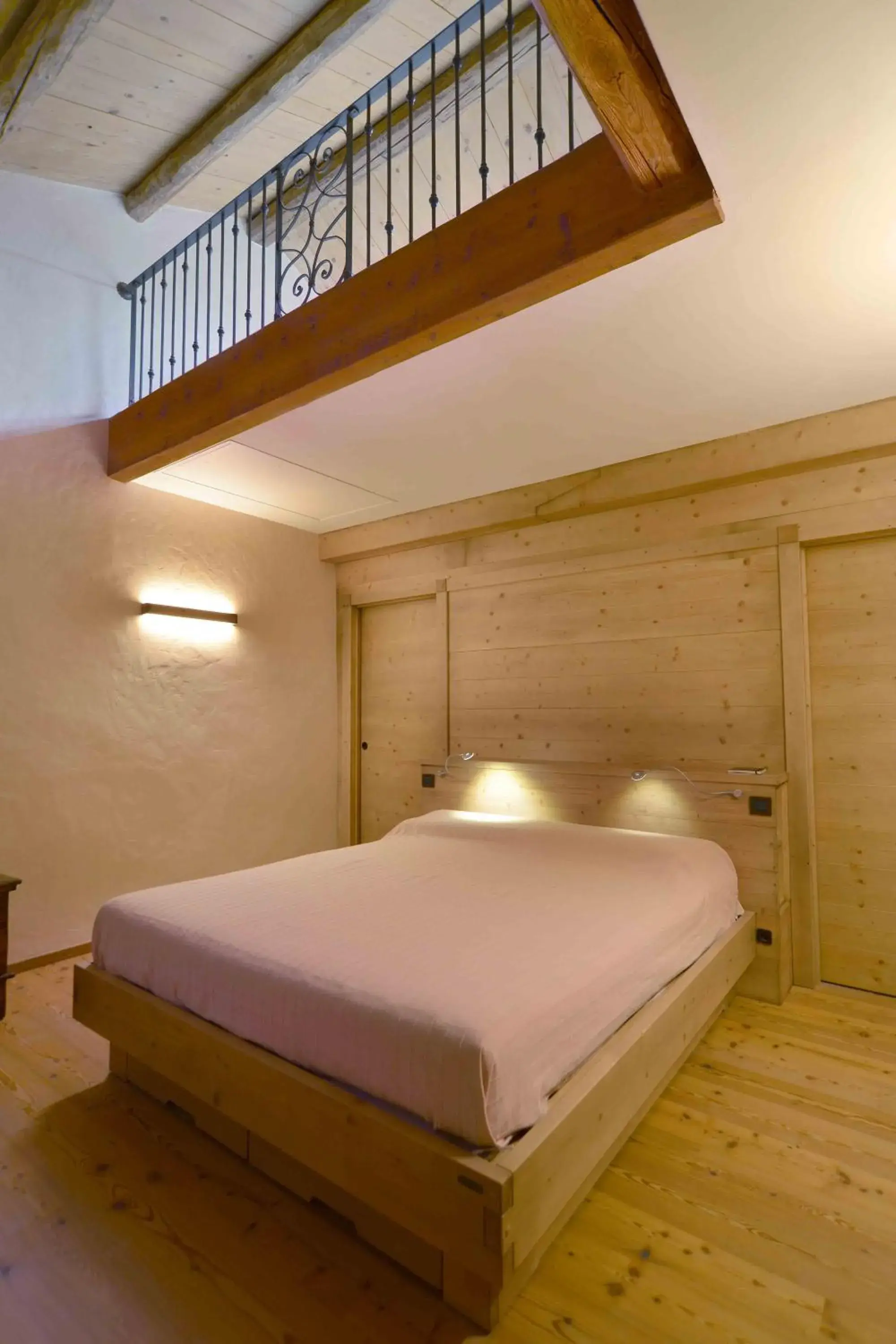 Double Room with Extra Bed in Antico fienile Double Room with Extra Bed in Antico fienile