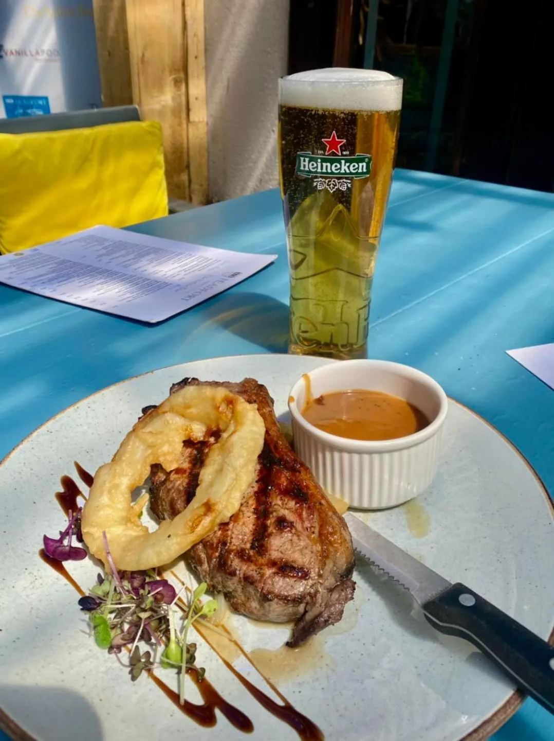 Food and drinks in Headfort Arms Hotel