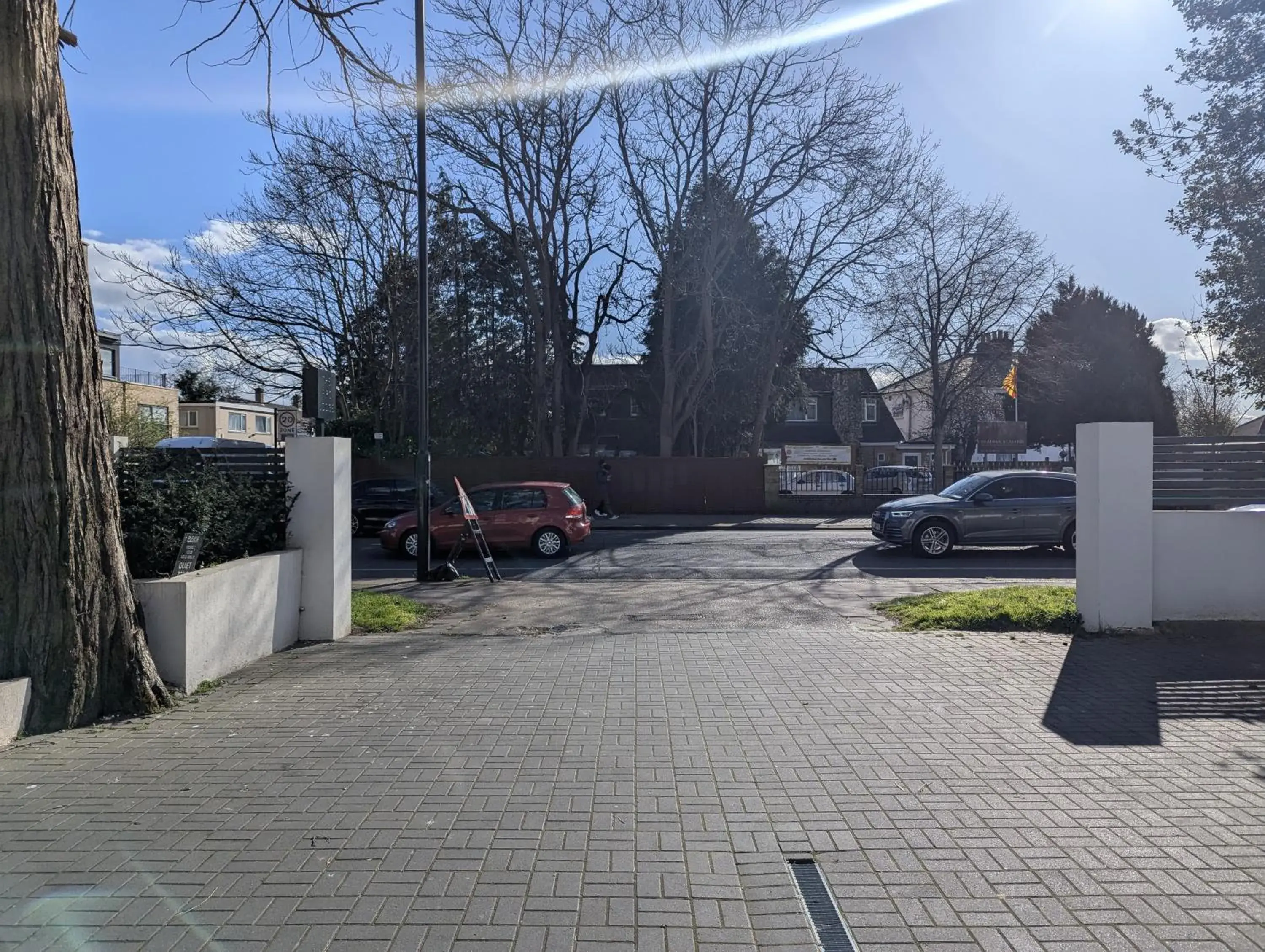 Property building in OYO Firs Lodge London Heathrow Property building in OYO Firs Lodge London Heathrow