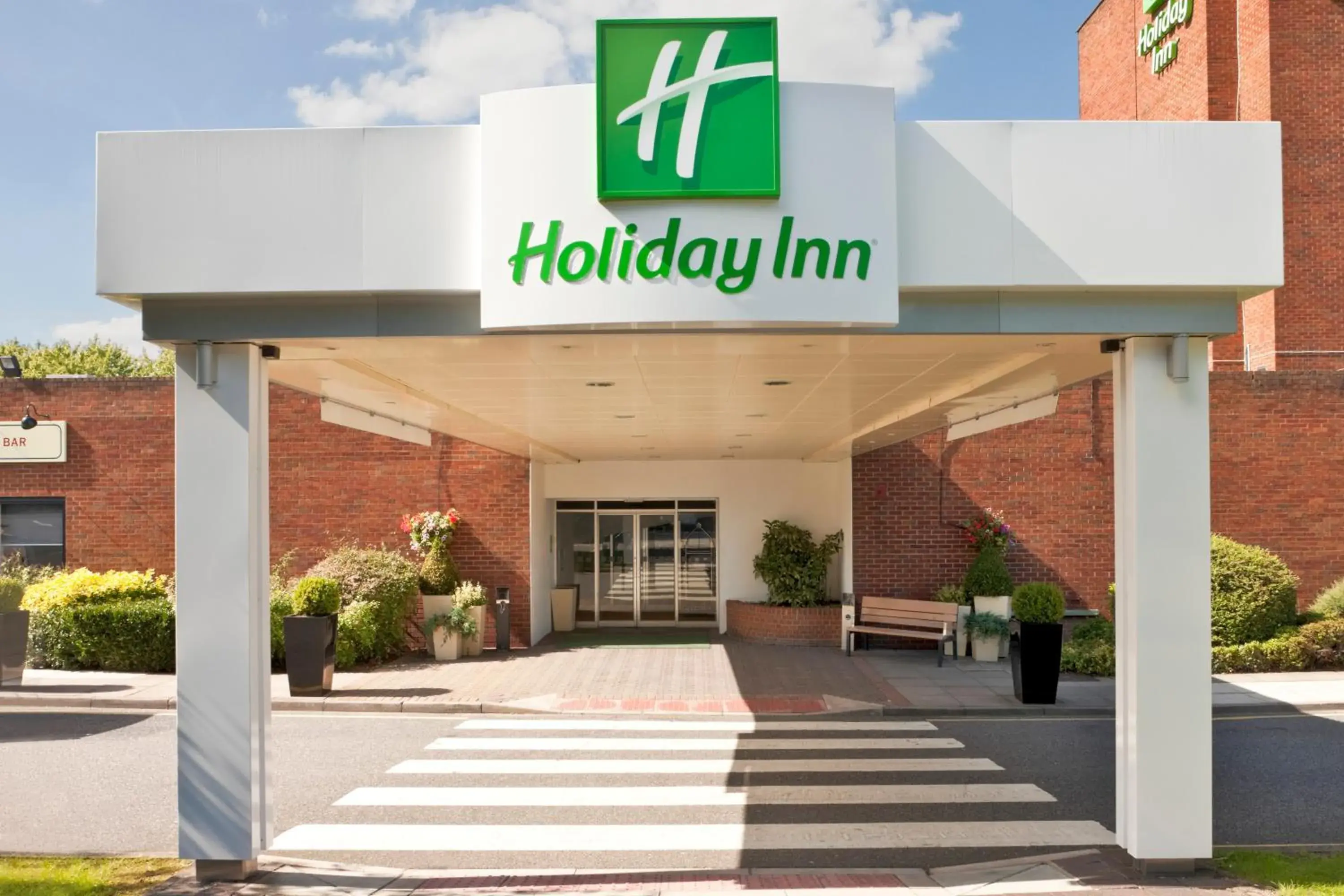 Property building in Holiday Inn Brentwood by IHG Property building in Holiday Inn Brentwood by IHG
