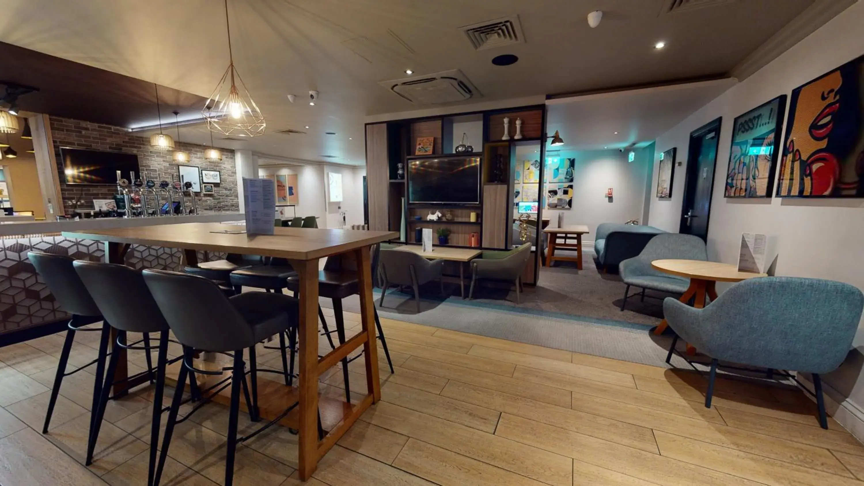 Property building in Holiday Inn Brentwood by IHG Property building in Holiday Inn Brentwood by IHG