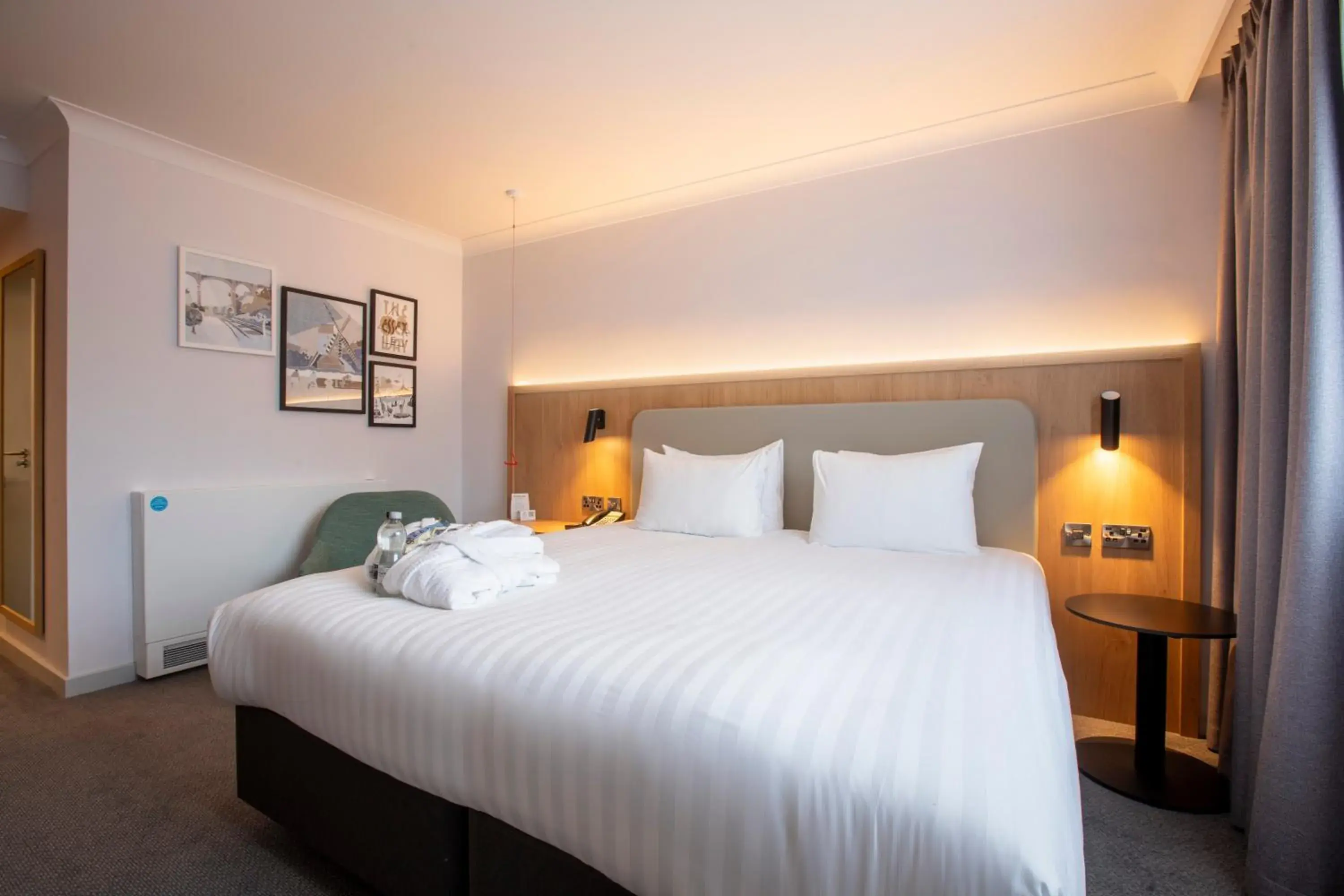 Bedroom, Bed in Holiday Inn Brentwood by IHG Bedroom, Bed in Holiday Inn Brentwood by IHG