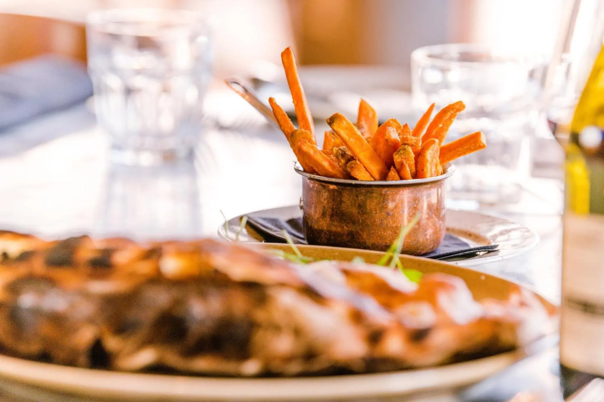 Restaurant/places to eat in Holiday Inn Brentwood by IHG