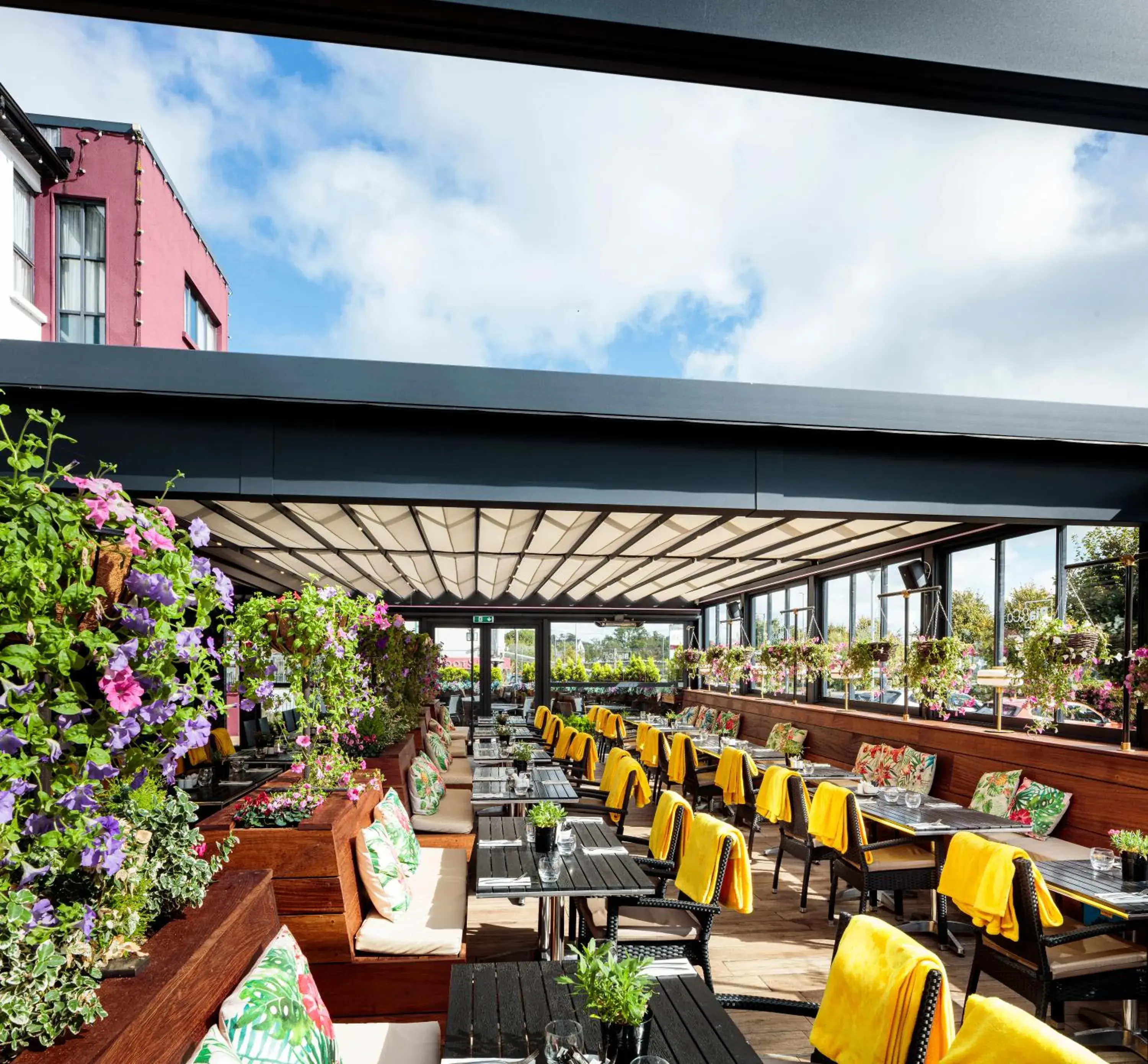 Restaurant/places to eat in Claregalway Hotel Restaurant/places to eat in Claregalway Hotel