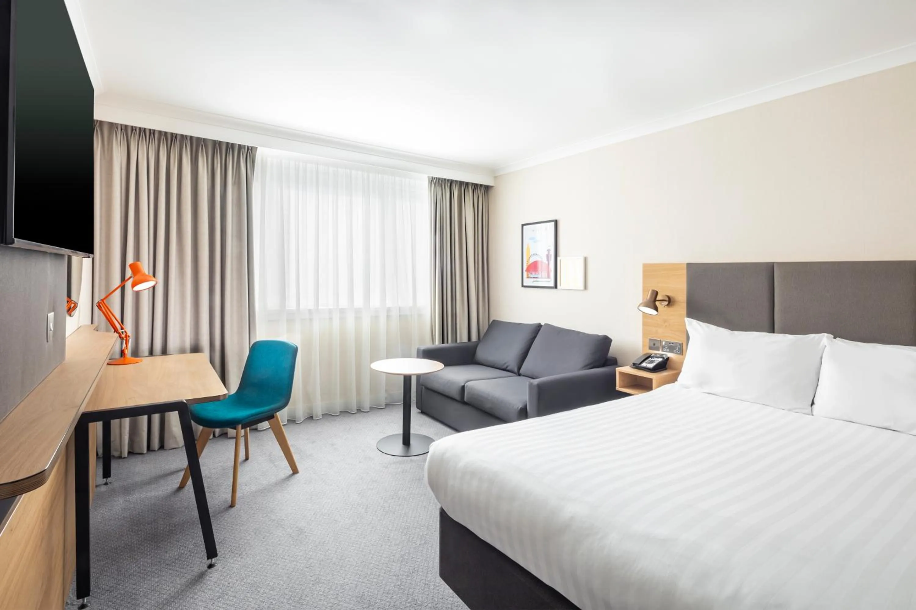 Bed in Holiday Inn London - Gatwick Airport by IHG