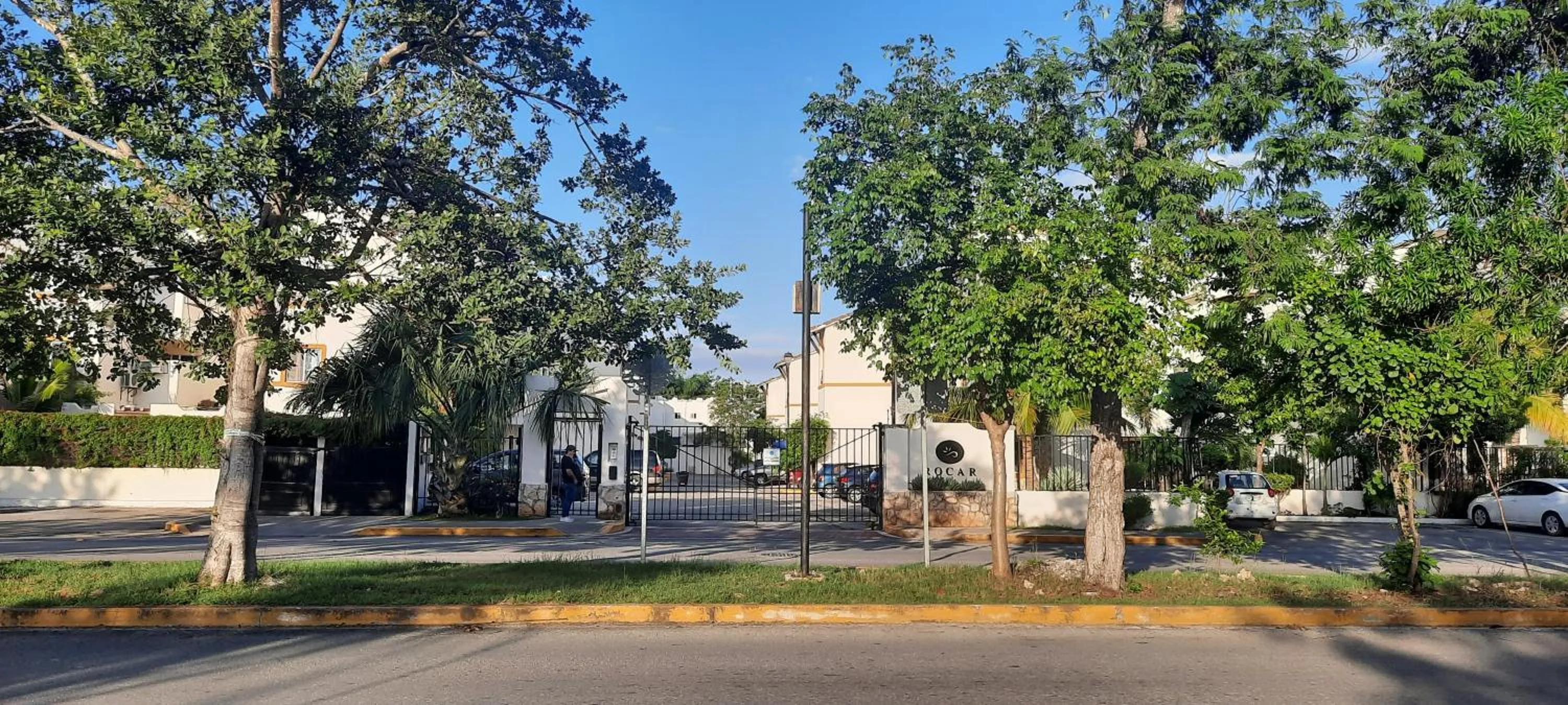 Facade/entrance in Apartamento En Fraccionamiento Privado 6 Personas, 5 Camas, Piscina cerca de la Playa