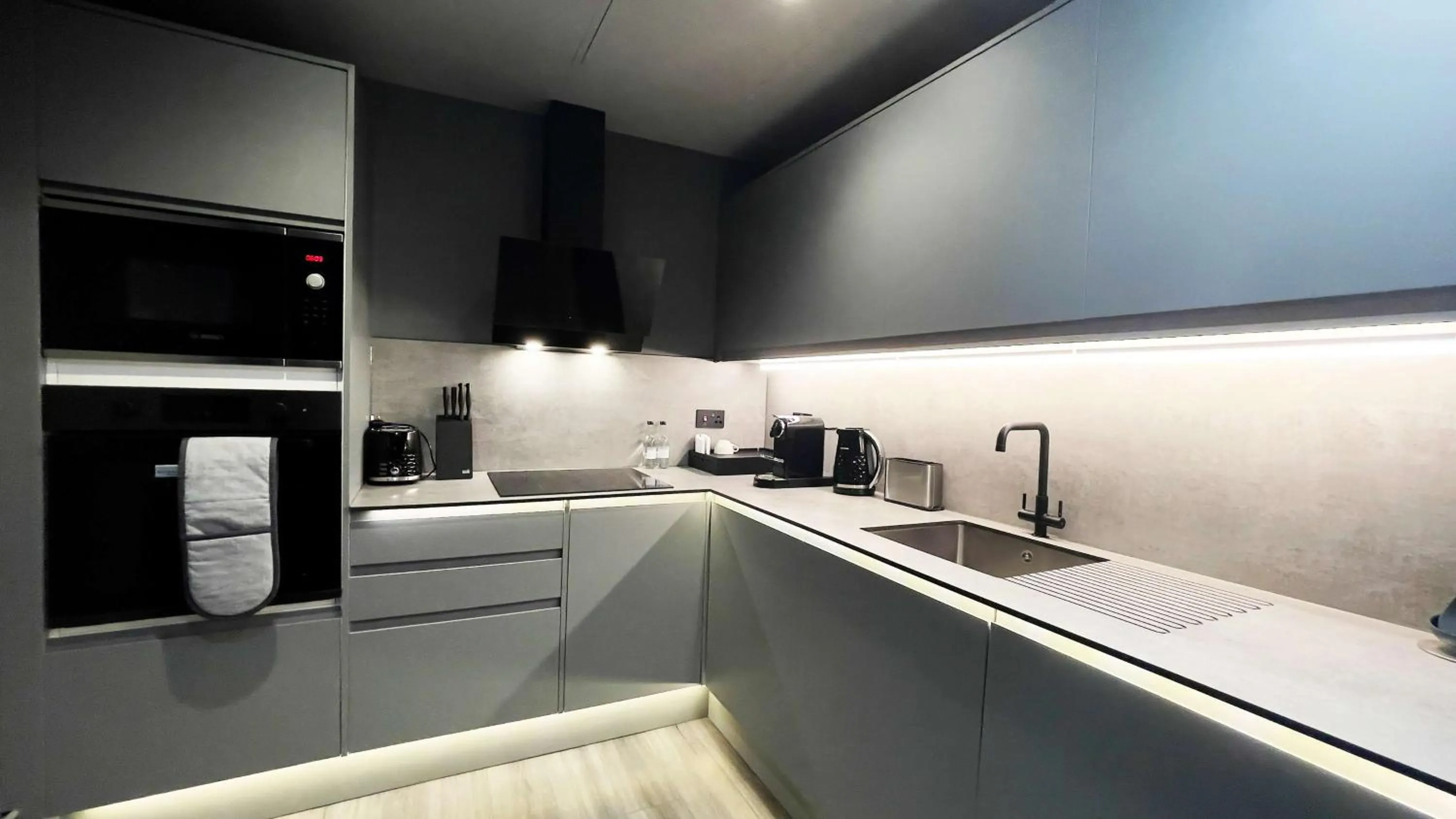 Kitchen or kitchenette in Doubletree By Hilton London Kensington