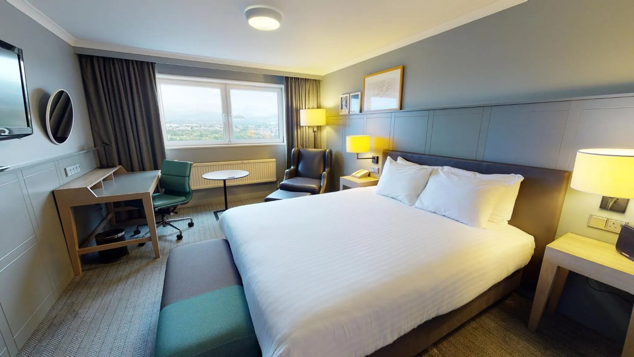 Photo of the whole room, Bed in Holiday Inn Edinburgh Zoo by IHG