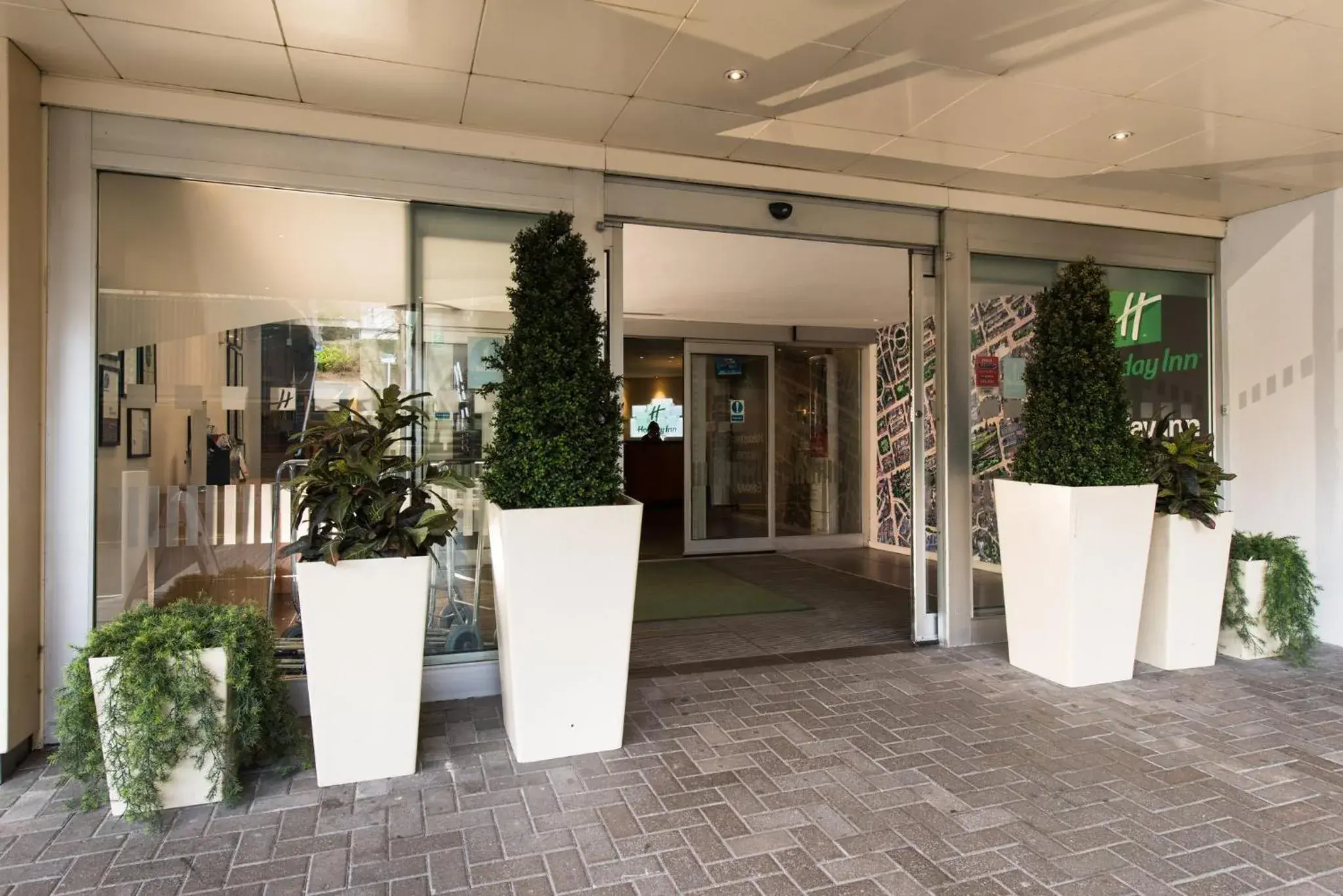 Lobby or reception in Holiday Inn Edinburgh Zoo by IHG Lobby or reception in Holiday Inn Edinburgh Zoo by IHG