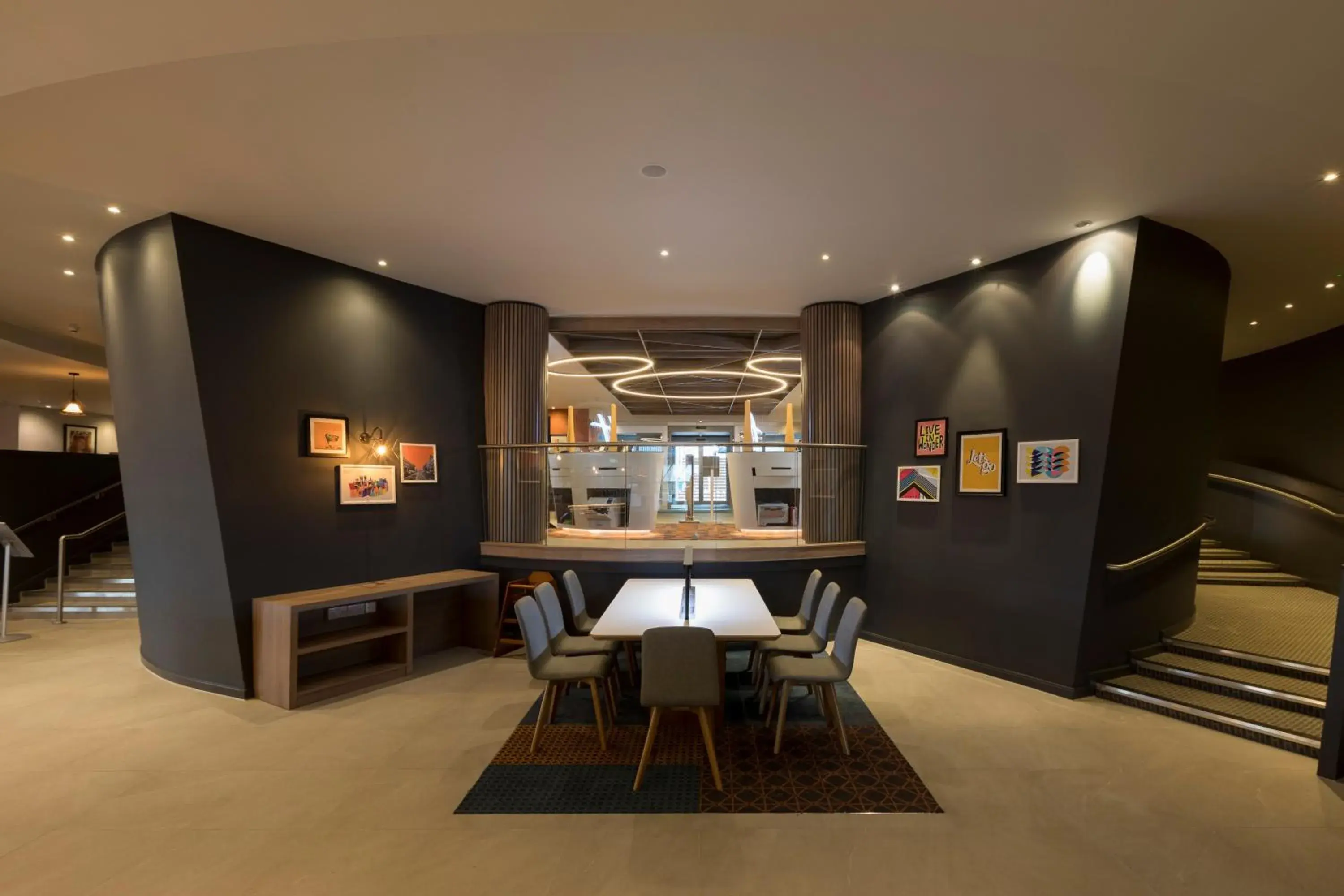 Restaurant/places to eat in Holiday Inn Edinburgh Zoo by IHG Restaurant/places to eat in Holiday Inn Edinburgh Zoo by IHG