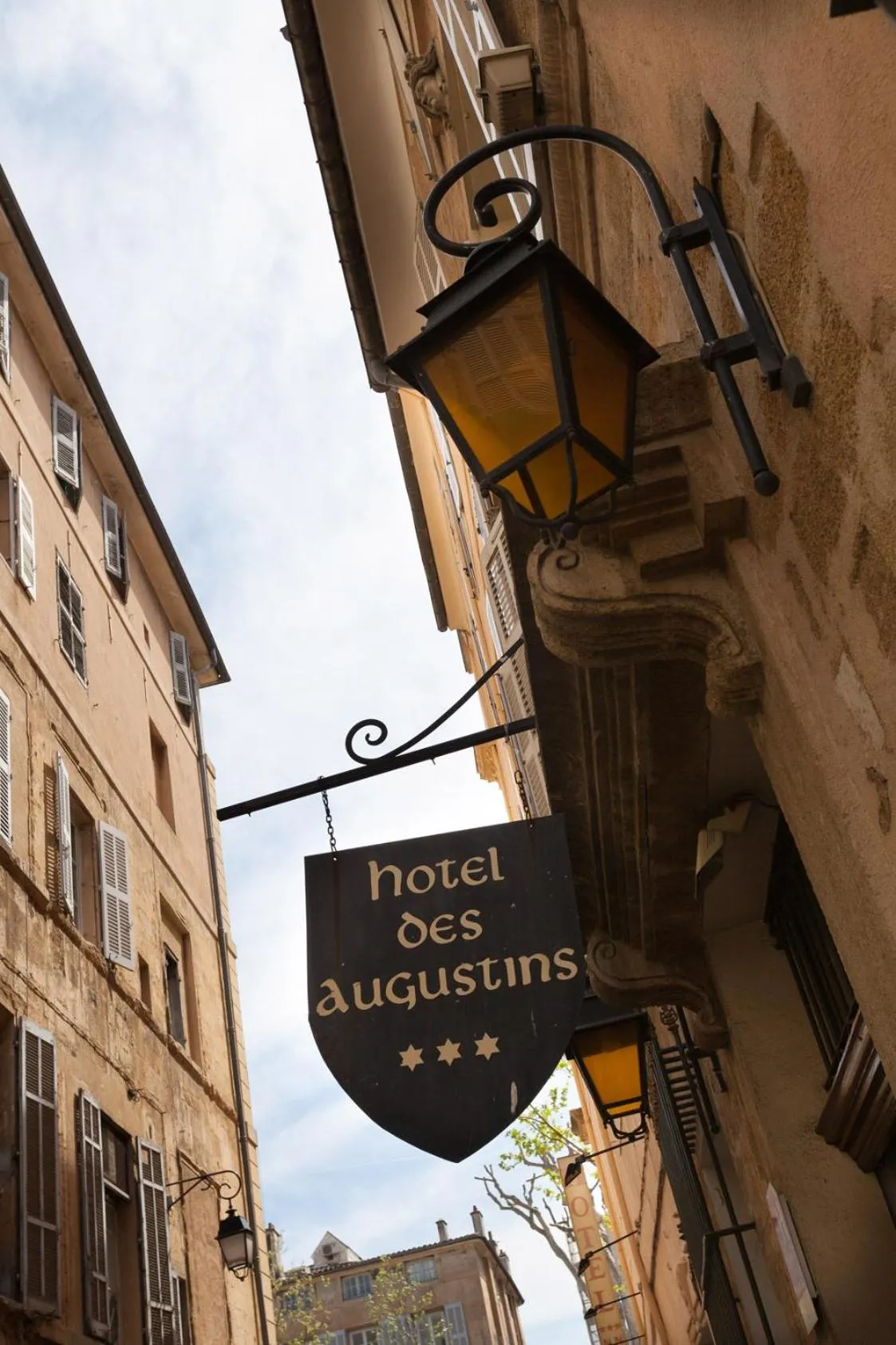 Property building in Hôtel des Augustins