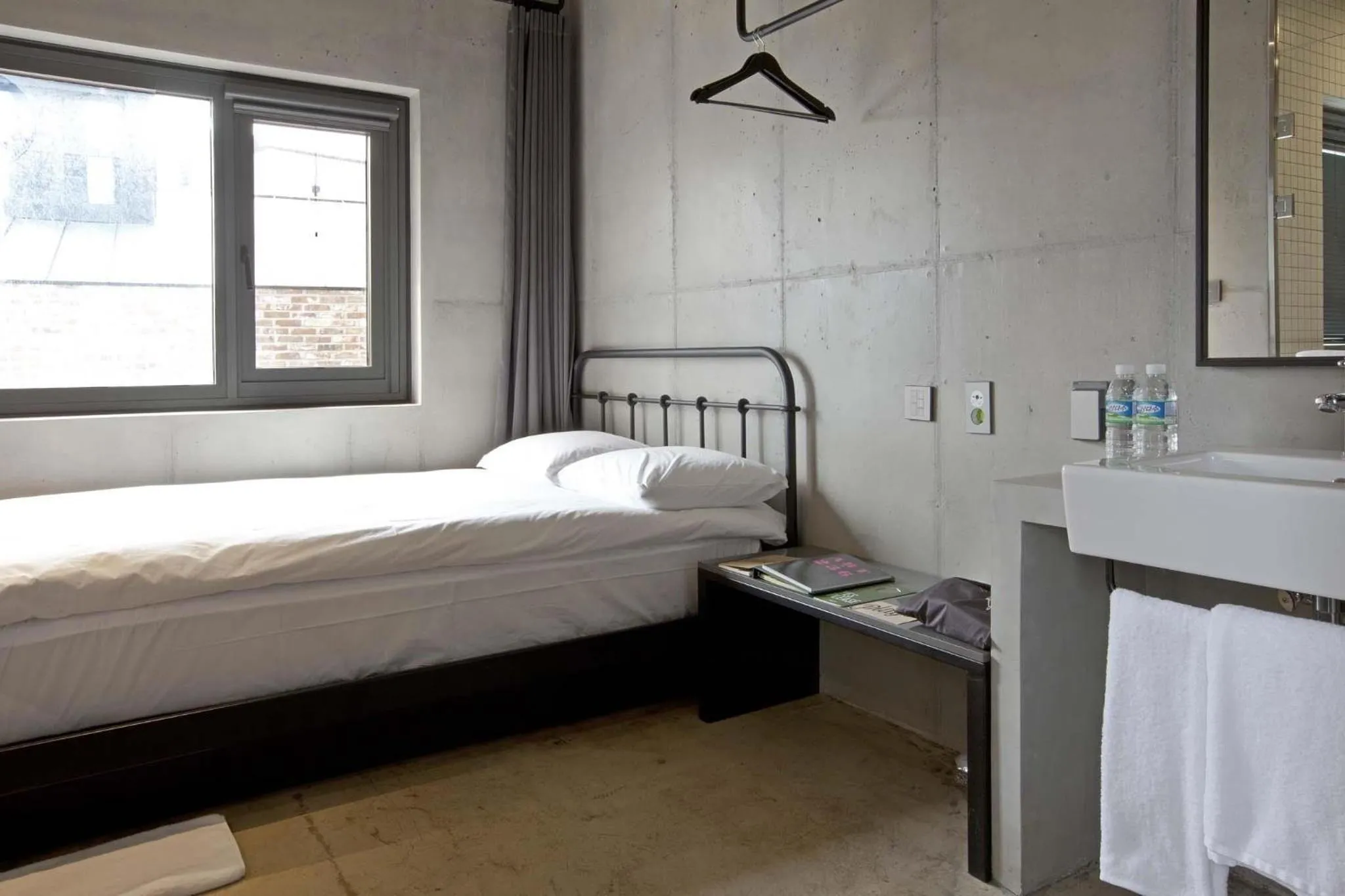 Bed in Playce Camp Jeju