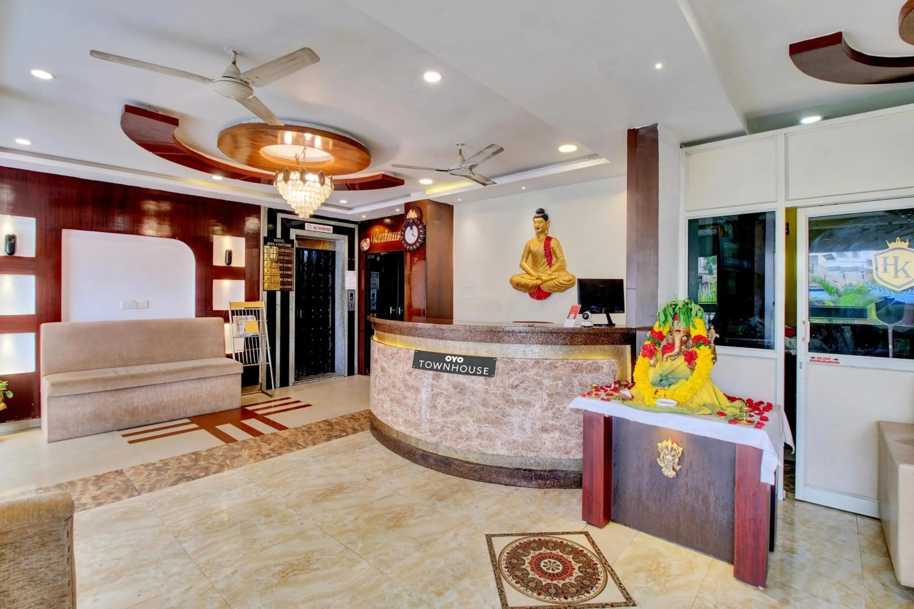 Lobby or reception in Hotel O Jaya Fortune