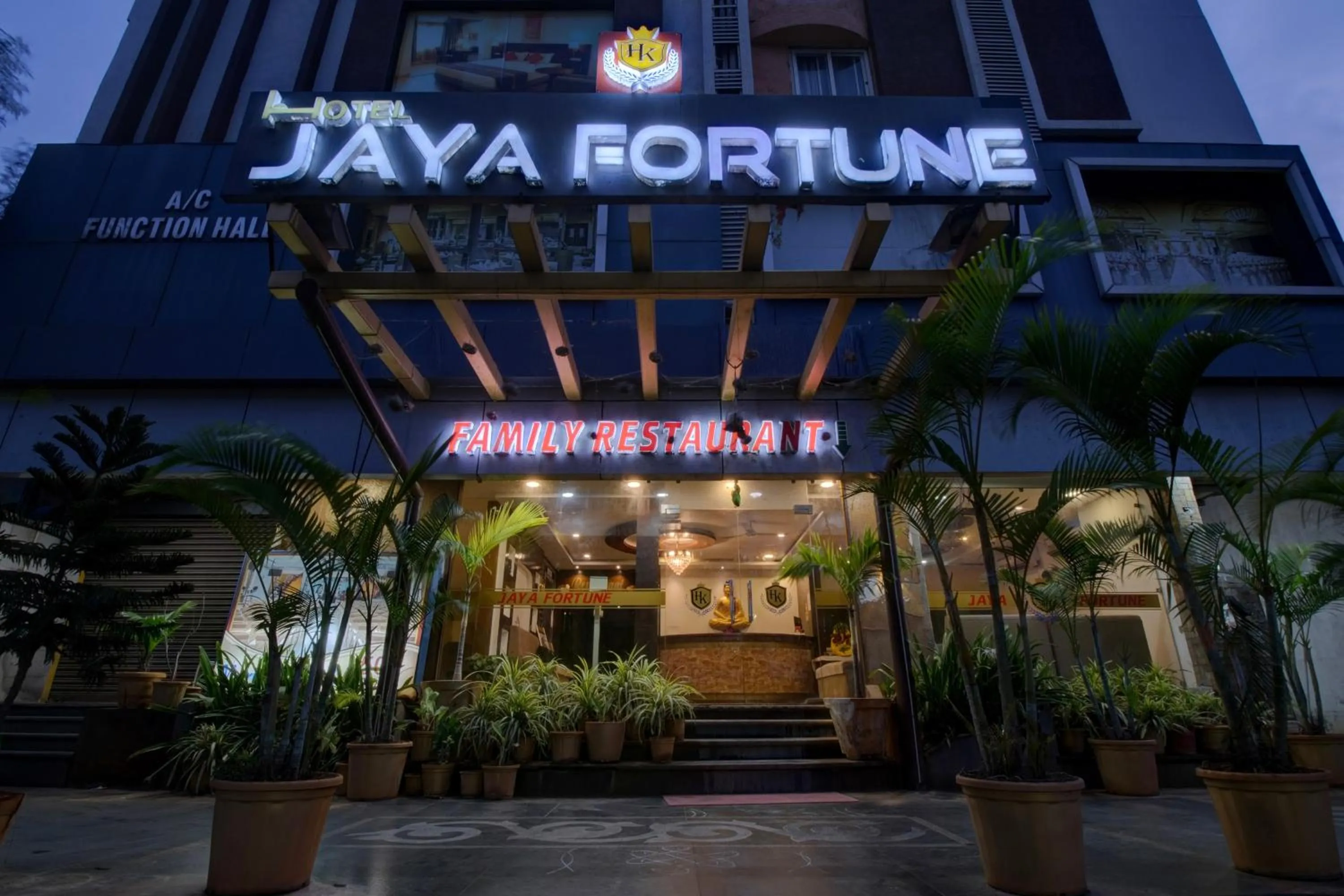 Facade/entrance in Hotel O Jaya Fortune
