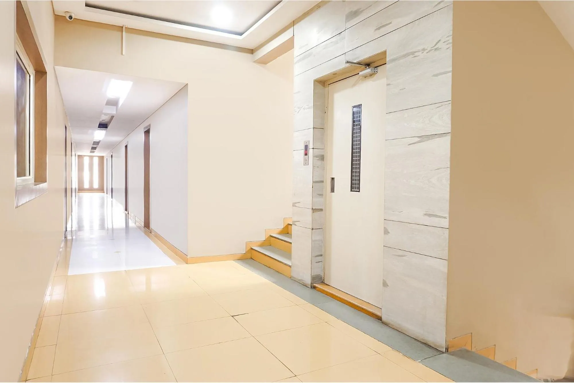 Lobby or reception in FabHotel Classic Executive