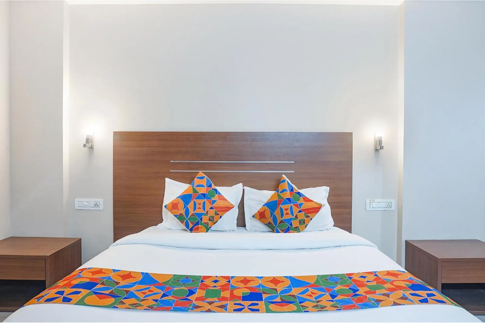 Bed in FabHotel Classic Executive