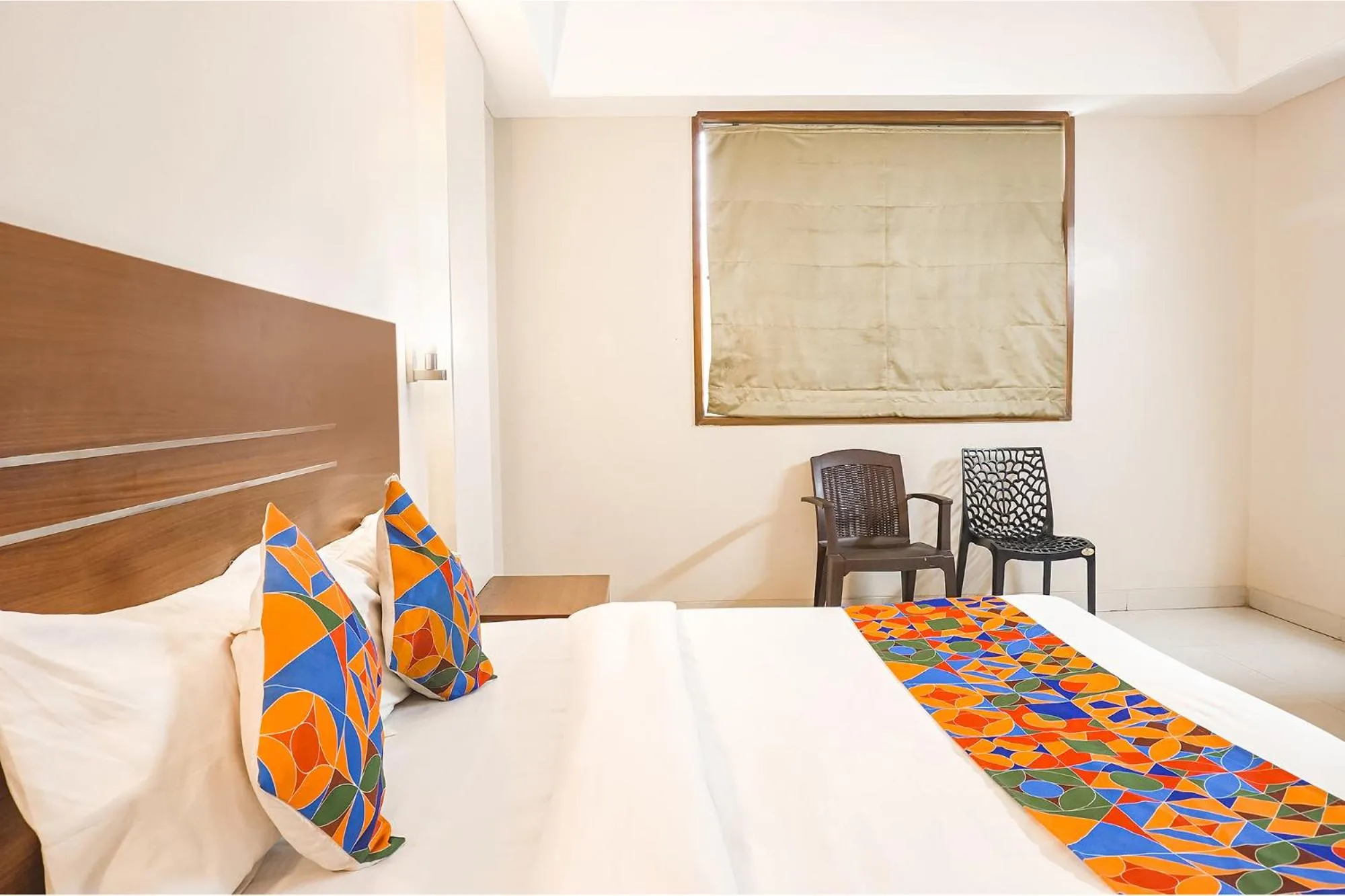 Bed in FabHotel Classic Executive