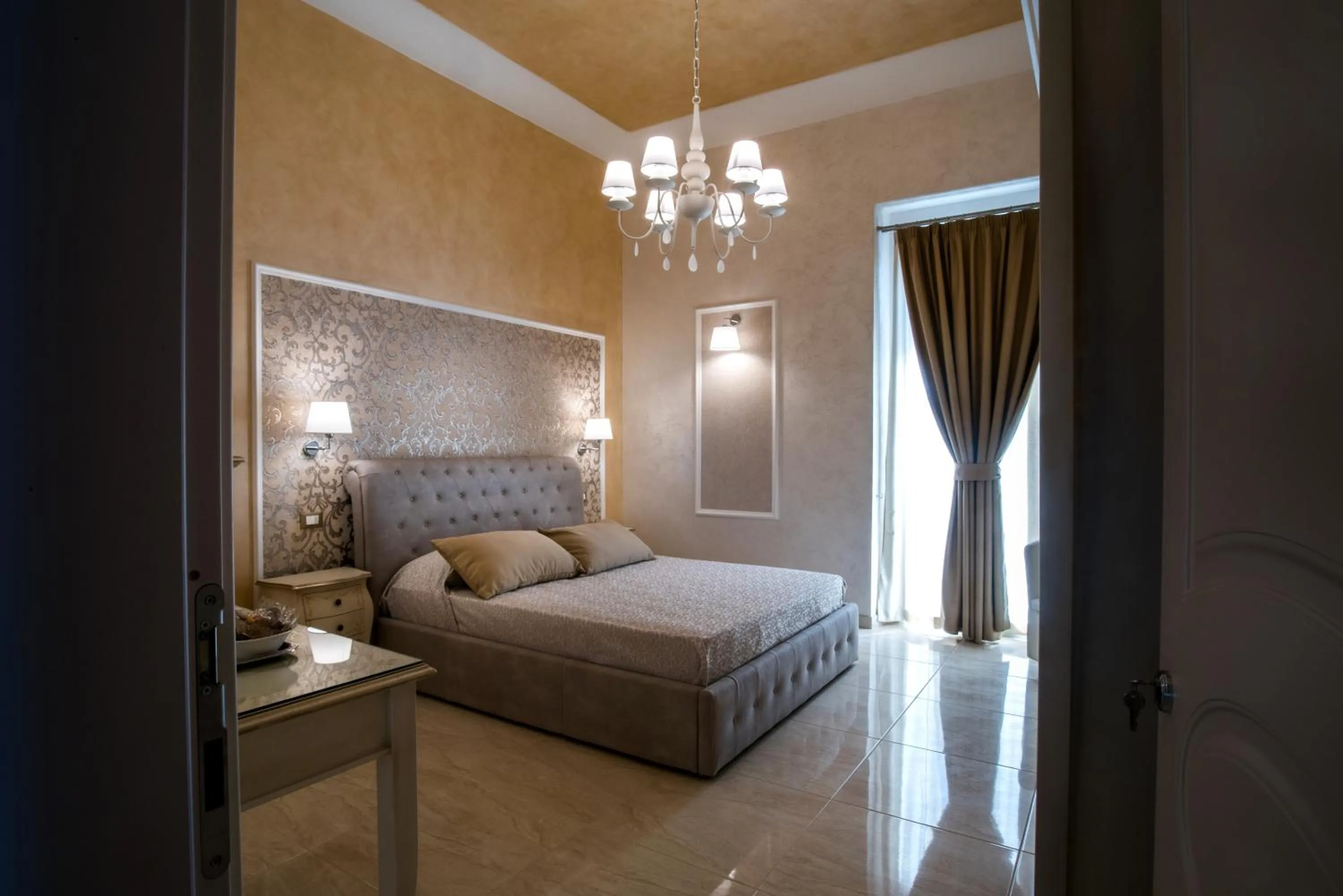 Photo of the whole room, Bed in Palazzo Bove