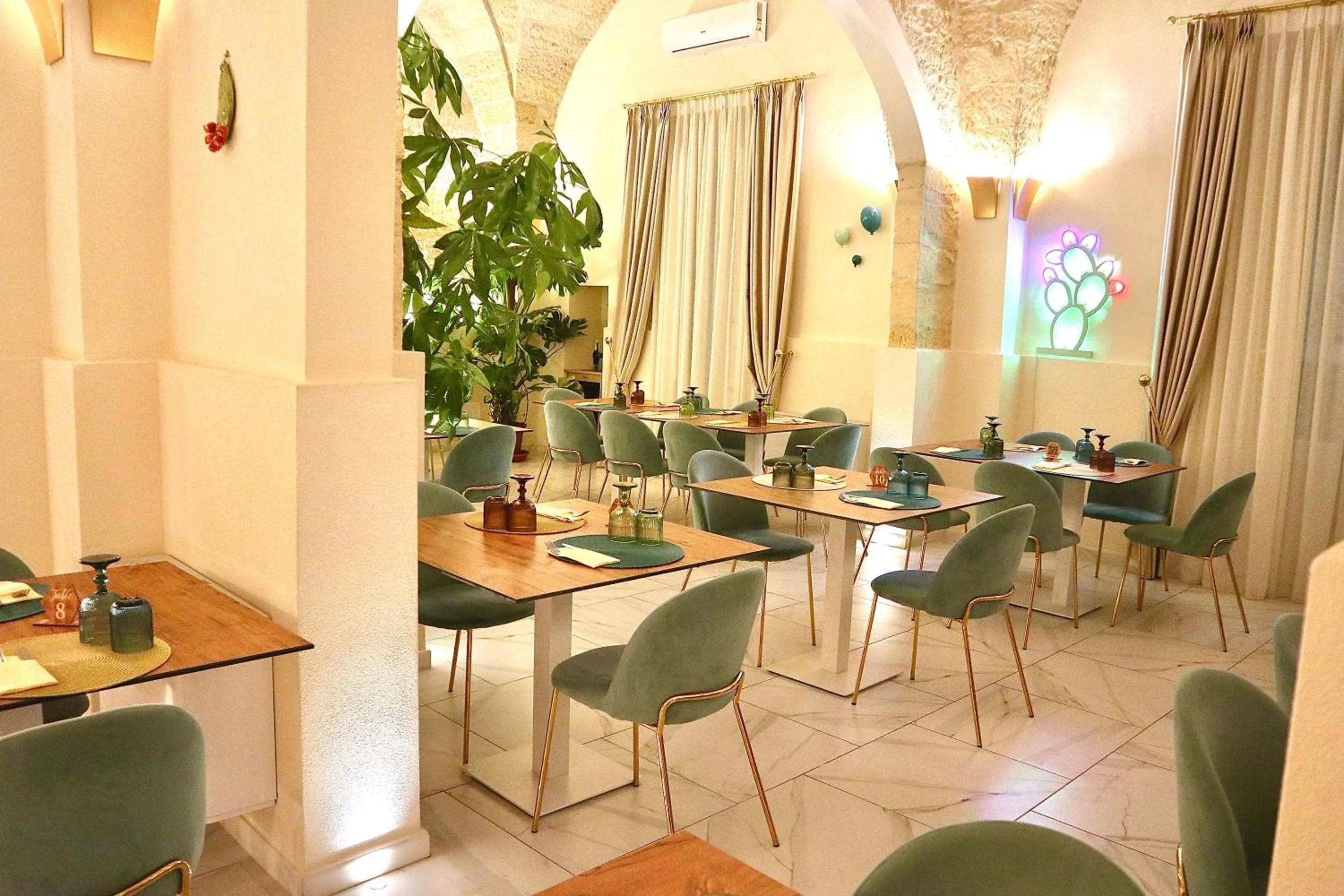 Restaurant/places to eat in Palazzo Bove