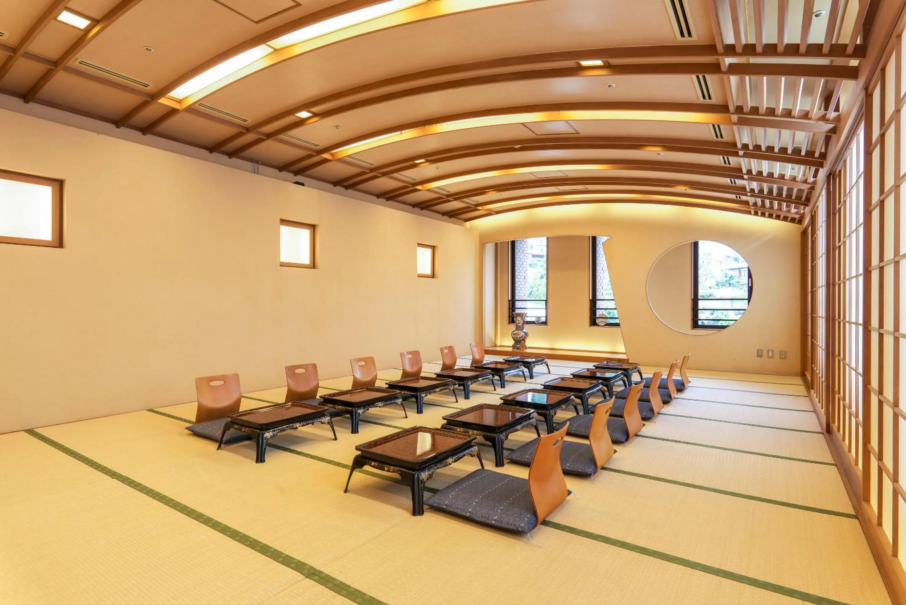 Business facilities in New Welcity Yugawara