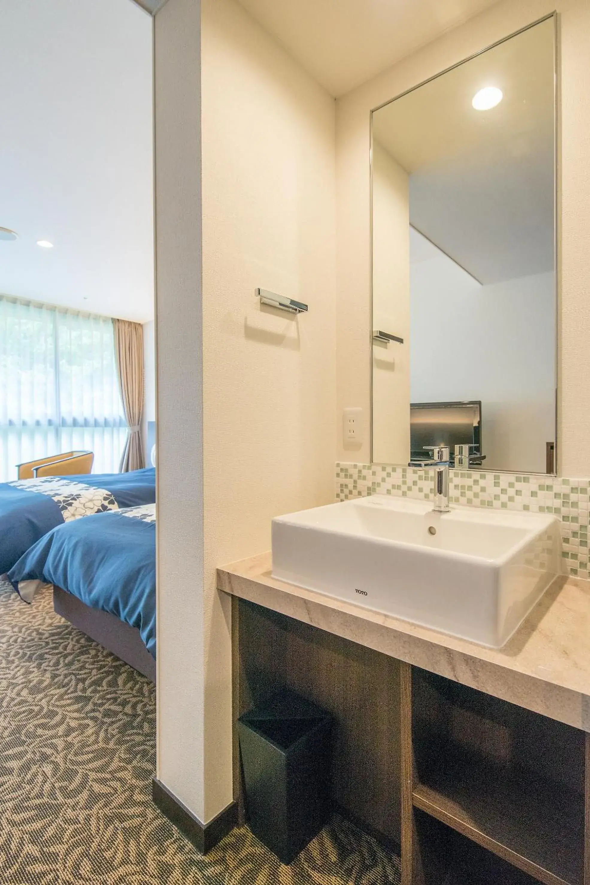 Bed in New Welcity Yugawara Bed in New Welcity Yugawara